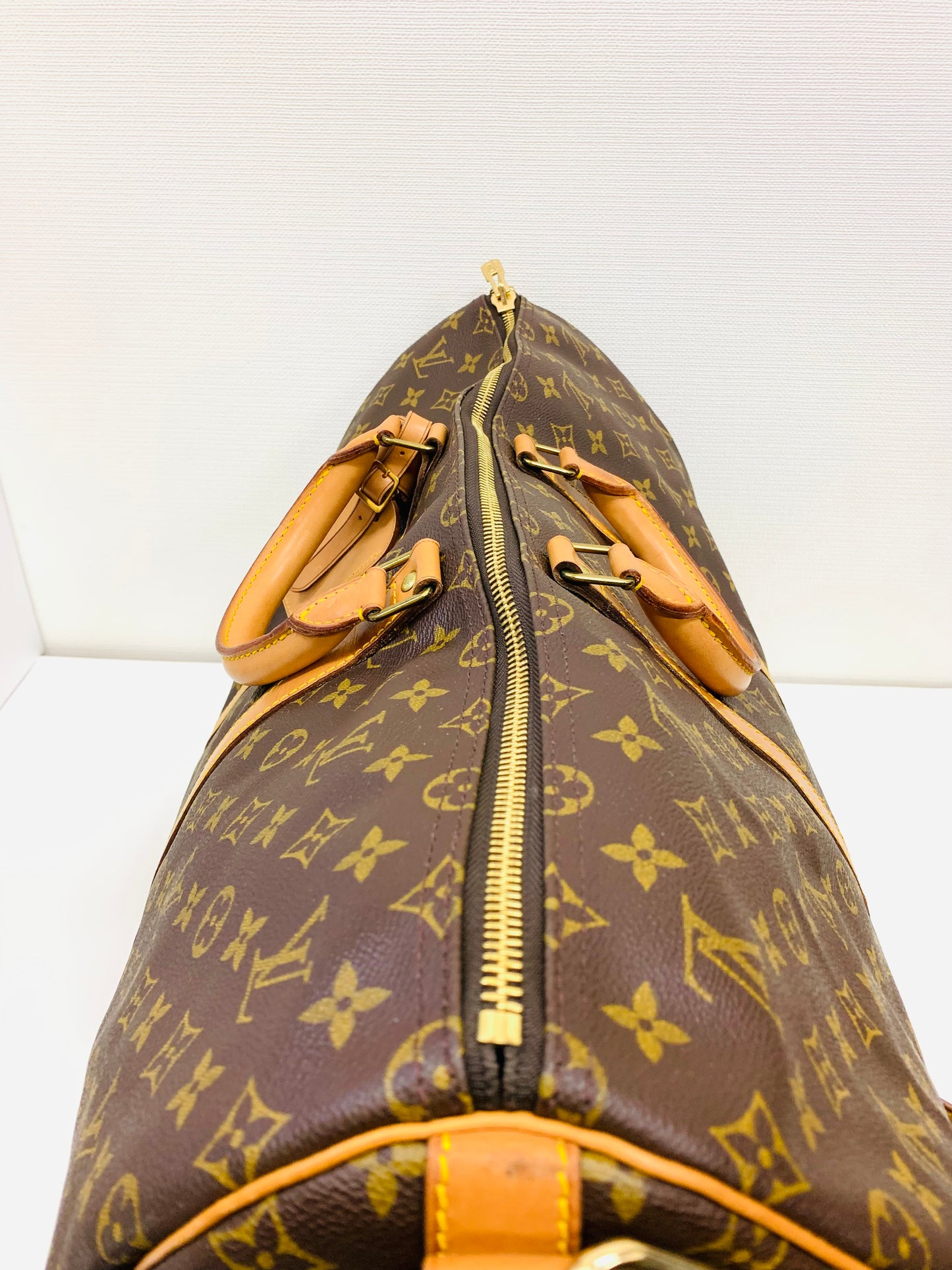 USED LOUIS VUITTON KEEPAL 55 BANDOULIERE