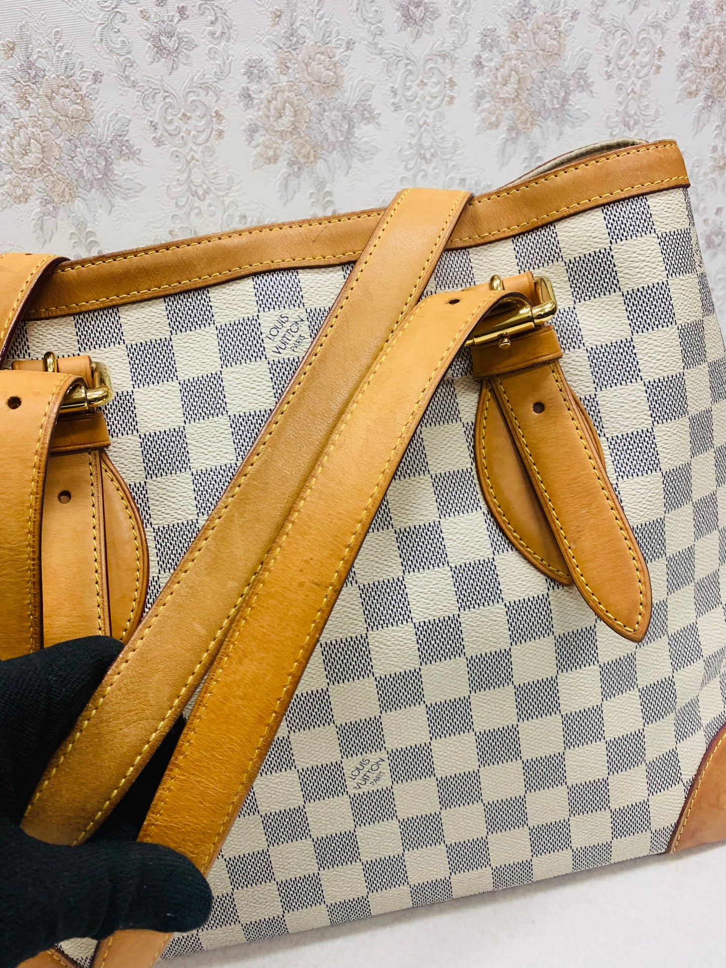 Louis Vuitton Damier Azur Hampstead MM Tote Bag