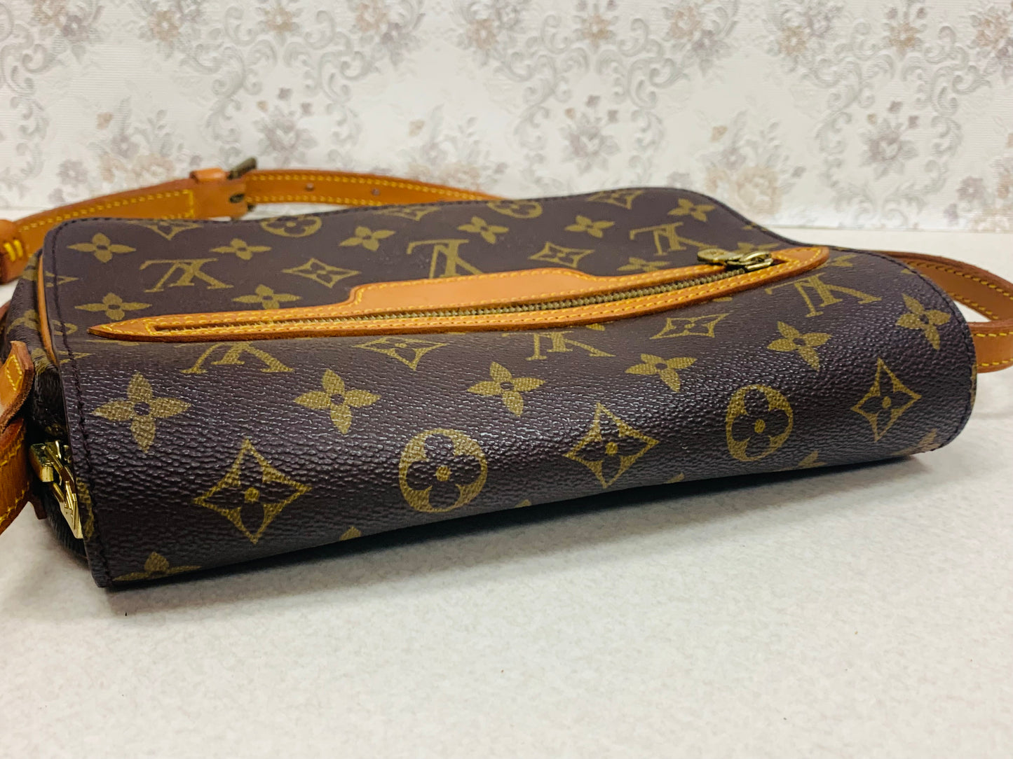 Louis Vuitton Monogram Saint Germain 24