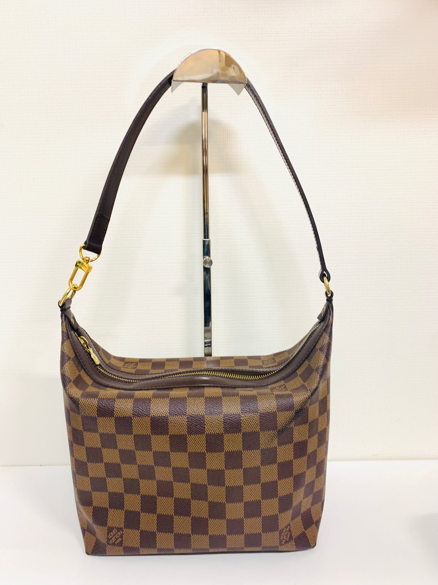 Louis Vuitton Damier Ebene Illovo MM