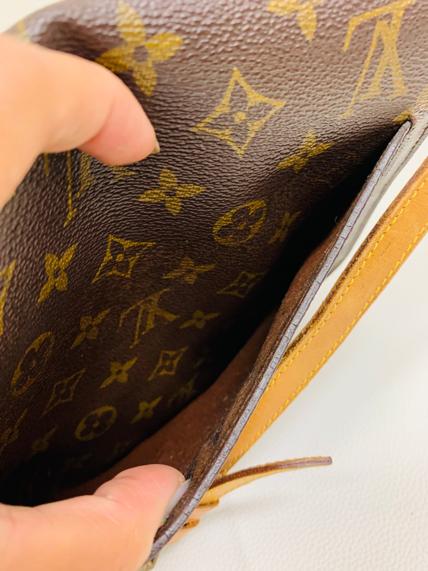 USED LOUIS VUITTON SAINT CLOUD GM