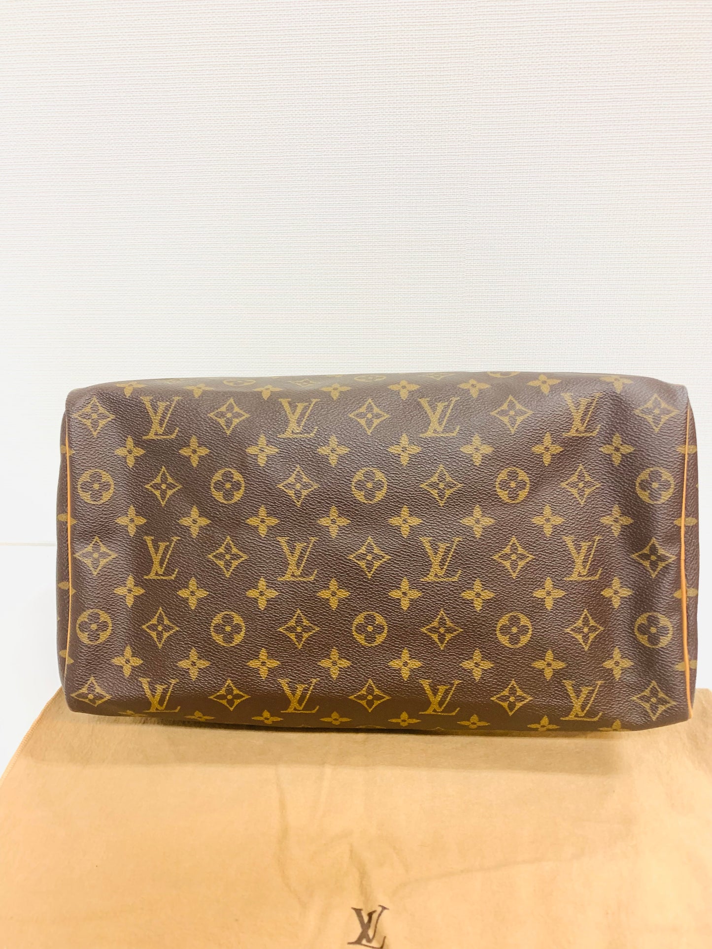 USED LOUIS VUITTON SPEEDY 35