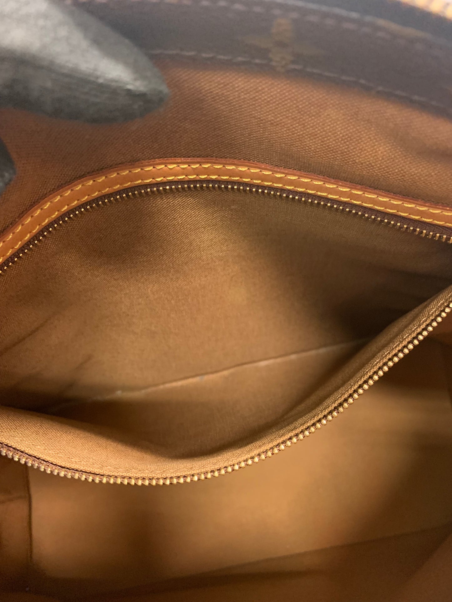 Louis Vuitton Monogram Cabas Mezzo MM
