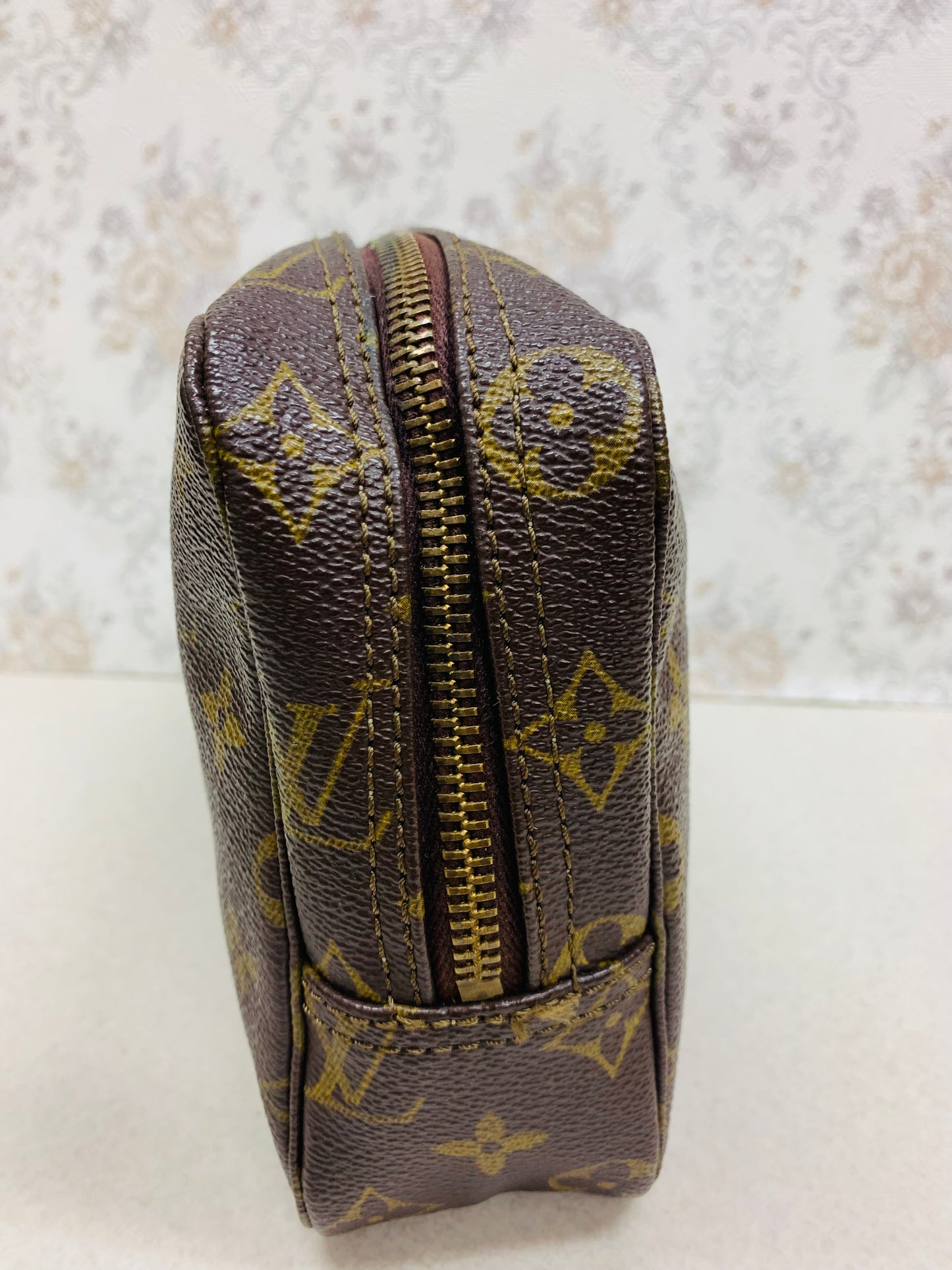 Louis Vuitton Monogram Trousse Toilette 23