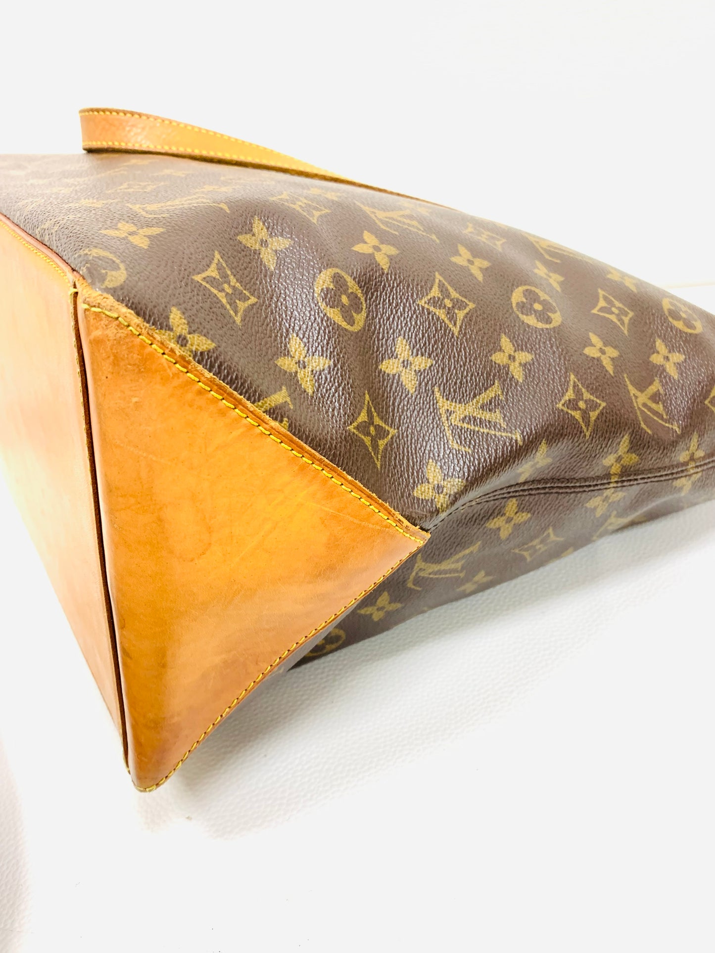 Used Authentic Louis Vuitton Cabas Mezzo