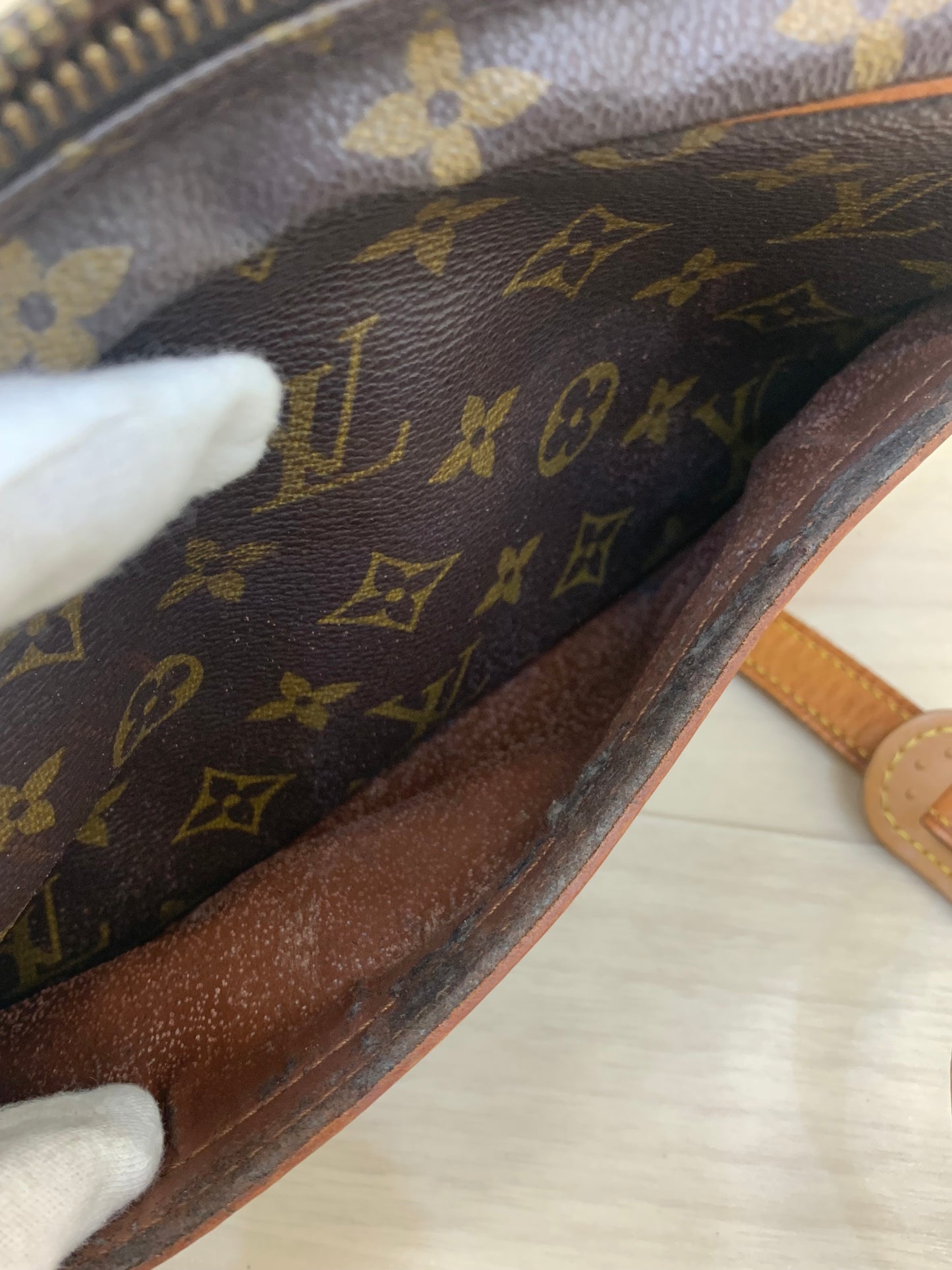 Louis Vuitton Monogram Trocadero 23