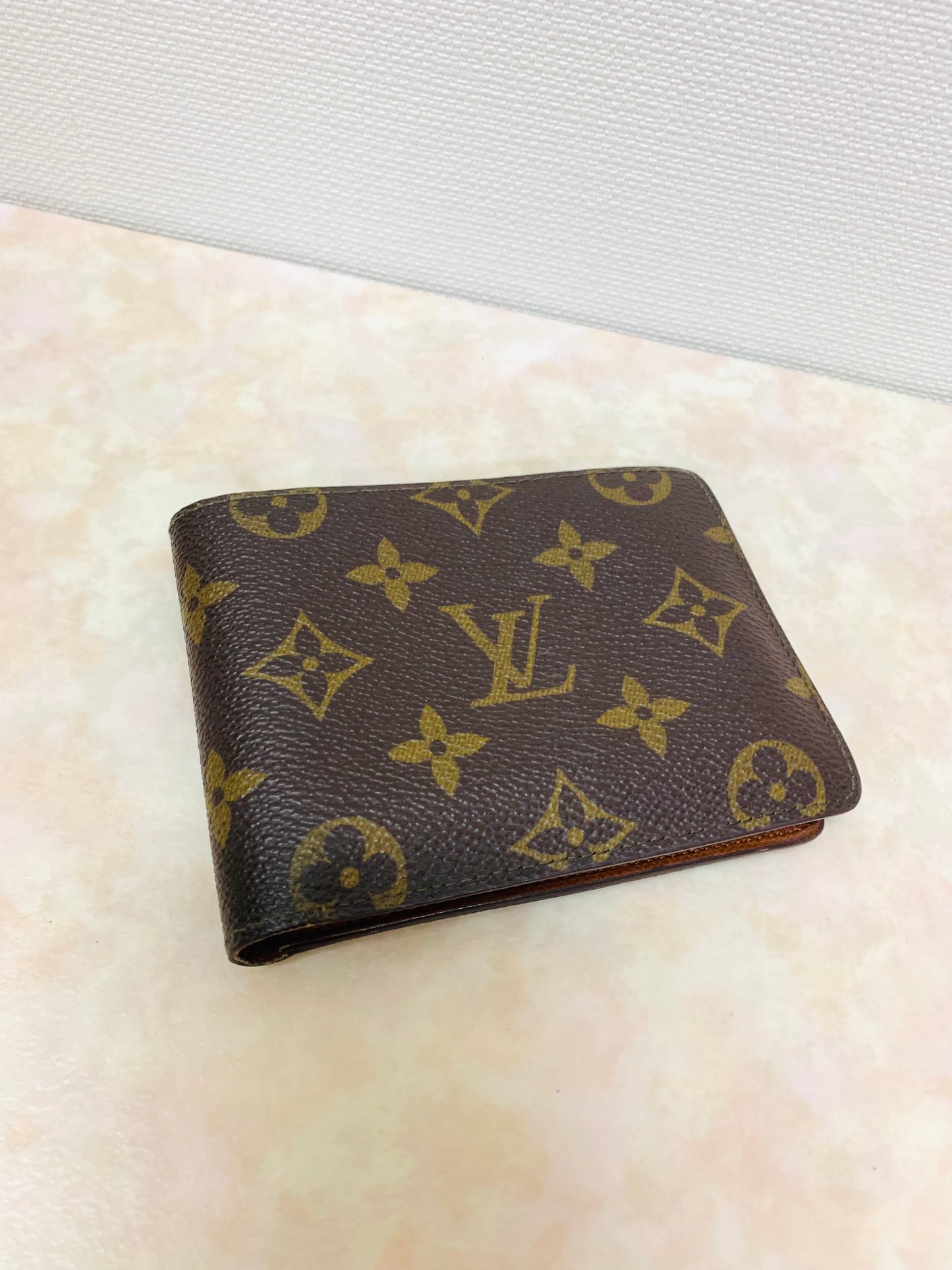 LOUIS VUITTON  Vintage Bi-fold mens wallet