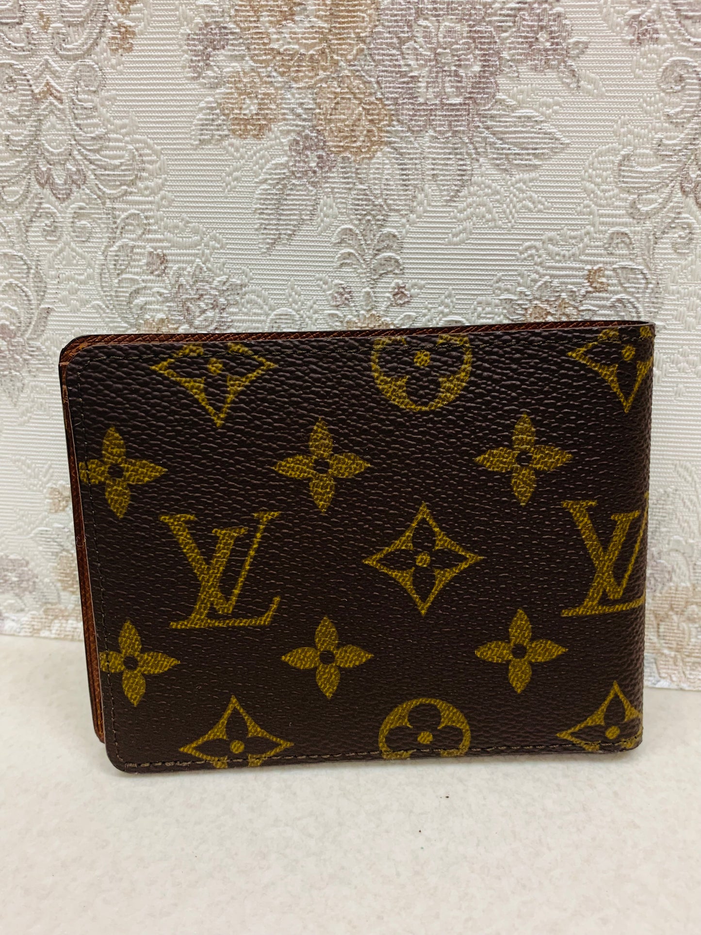 Louis Vuitton Monogram Multiple Mens billfold wallet