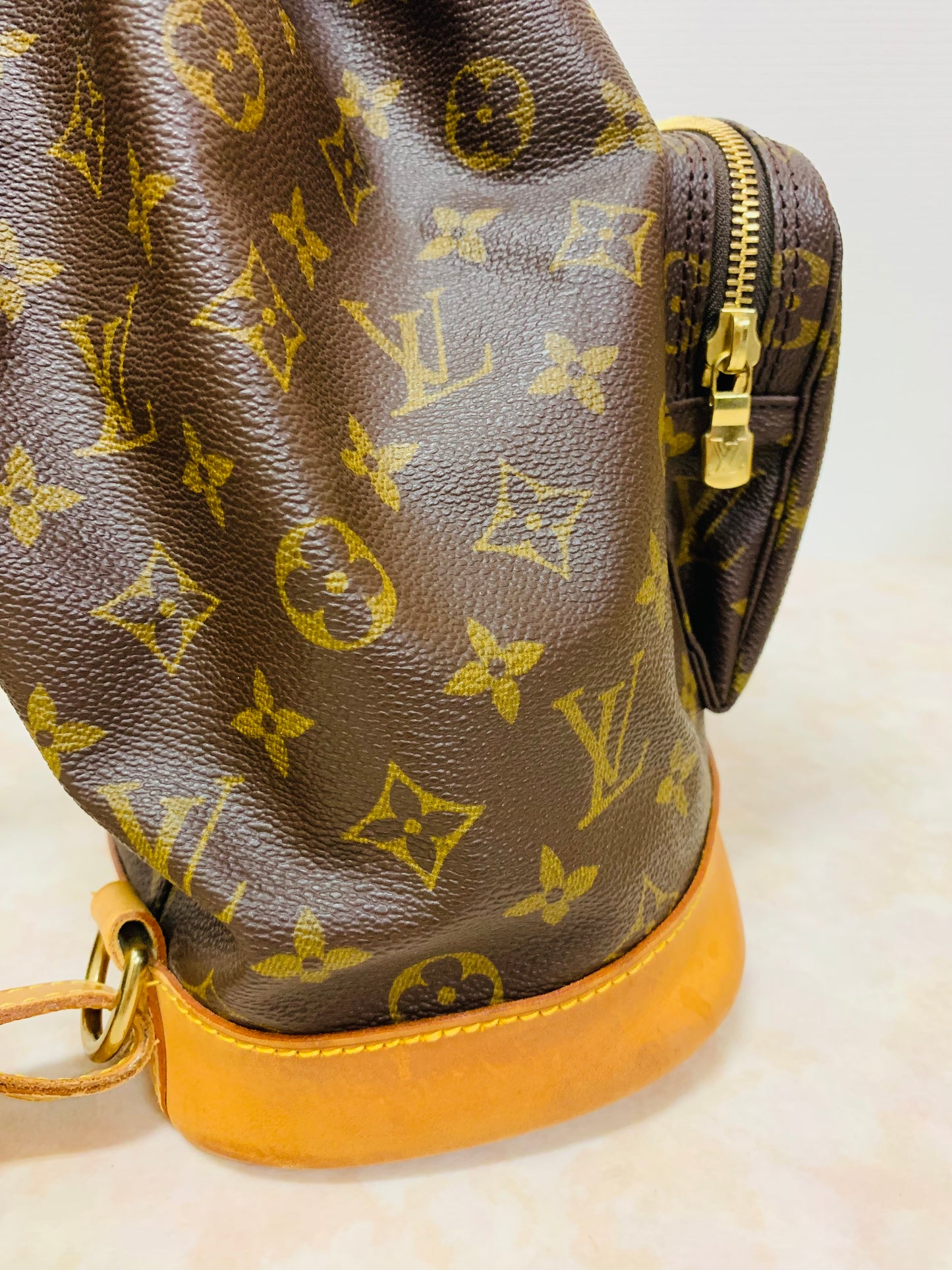 LOUIS VUITTON Montsouris GM