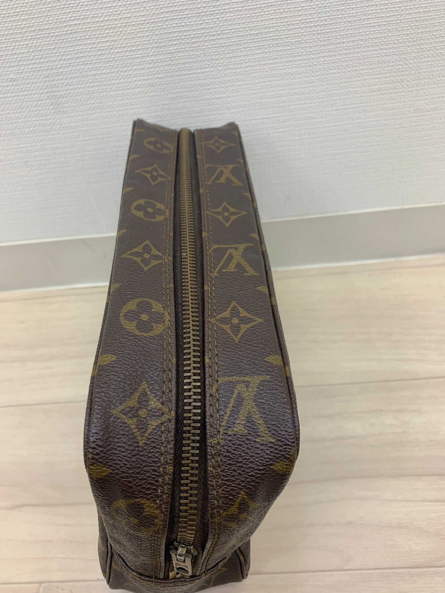 Louis Vuitton Monogram Trousse Toilette 28