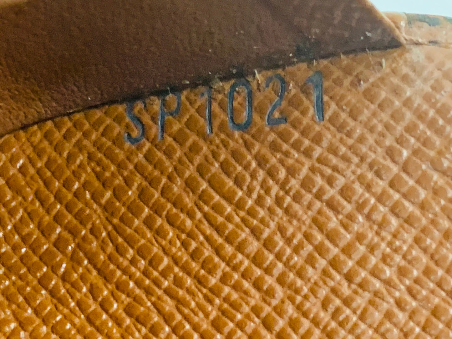 USED LOUIS VUITTON AGENDA MM