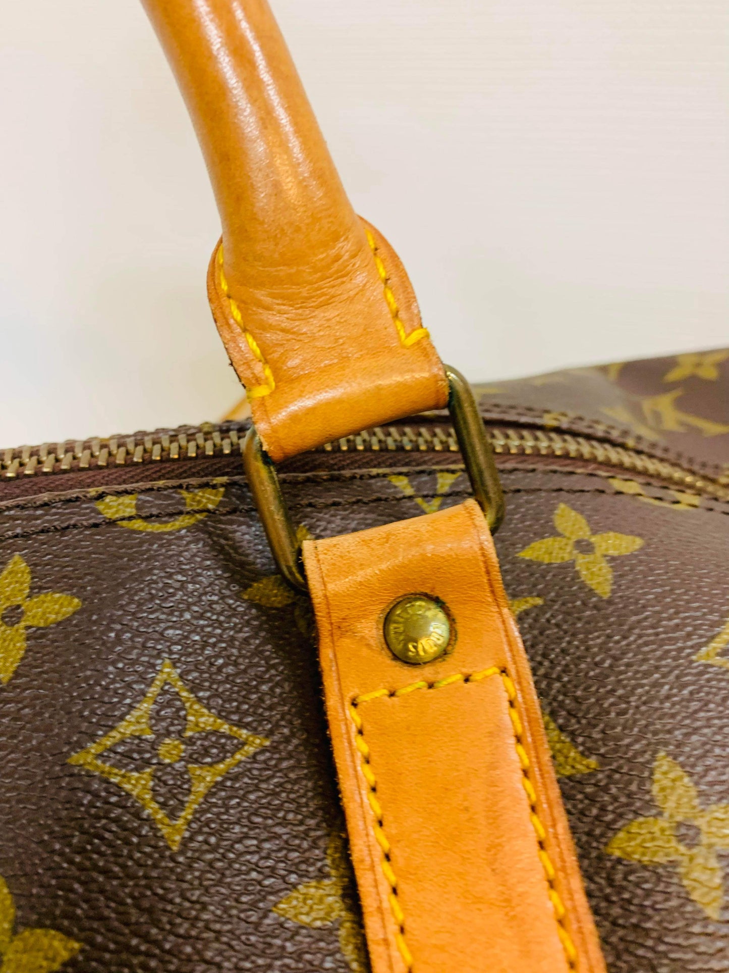 USED LOUIS VUITTON KEEPAL BANDOULIERE 60