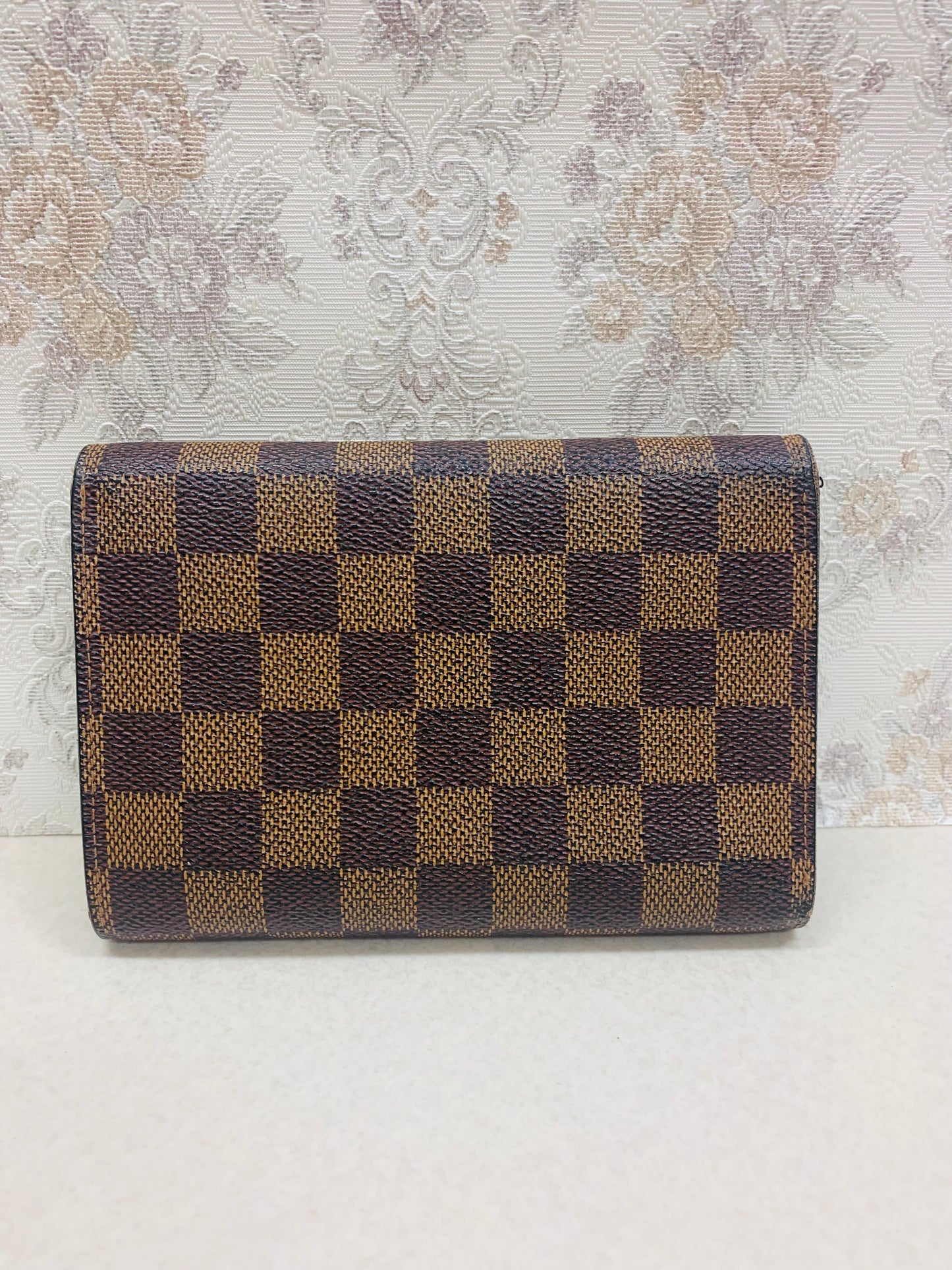 Louis Vuitton Damier Ebene Porte-Monnaie Billets Tresor Wallet