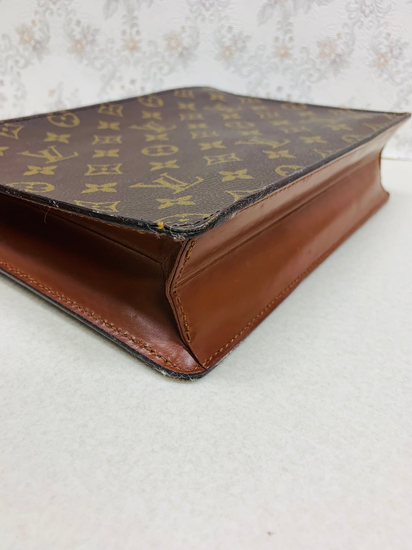 Louis Vuitton Monogram  Pochette Homme