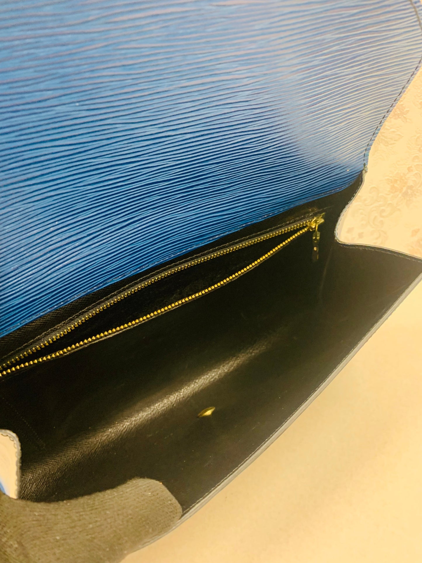 Louis Vuitton Epi  Art Deco clutch Blue