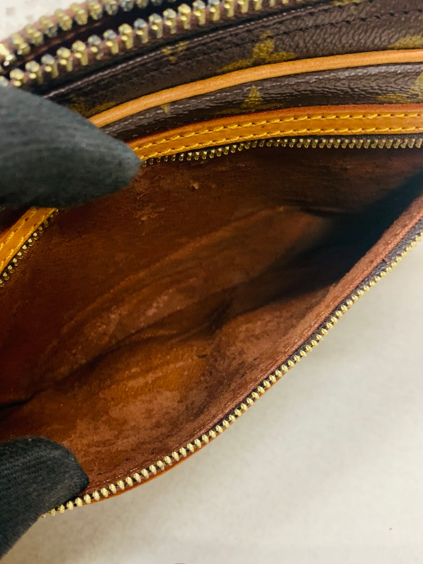 Louis Vuitton Monogram Saint Germain 24