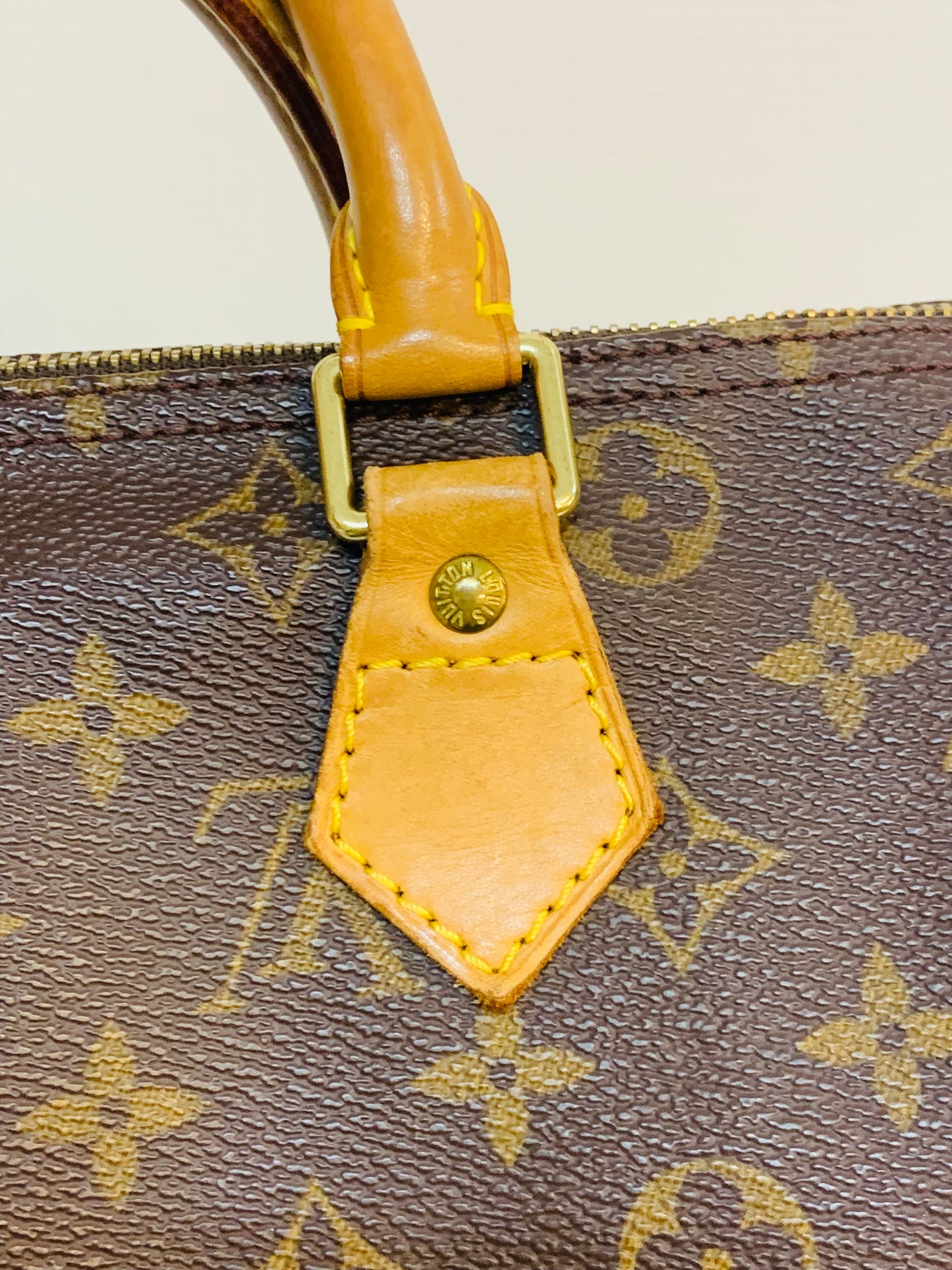 LOUIS VUITTON Speedy 30