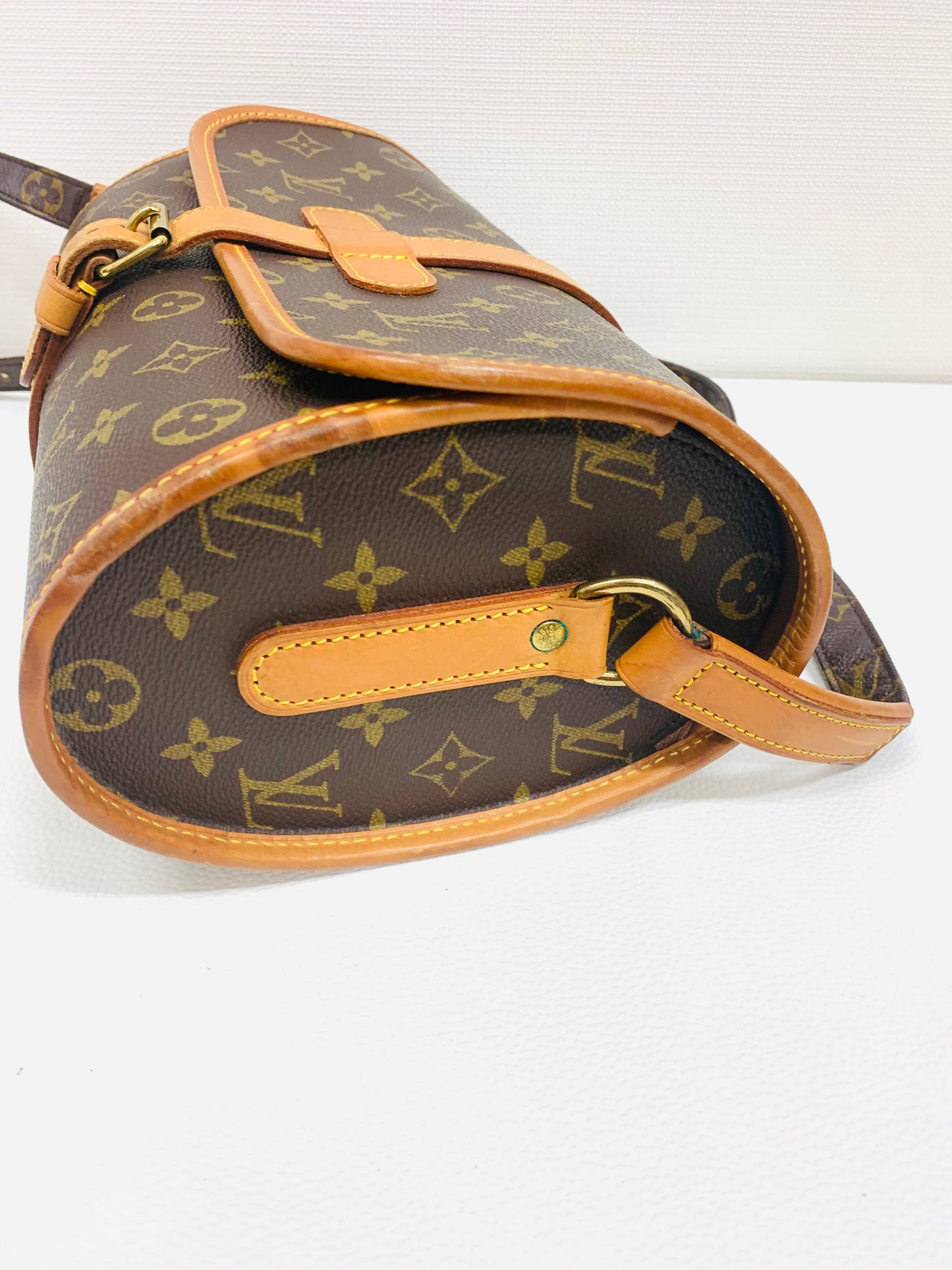 USED LOUIS VUITTON MARNE