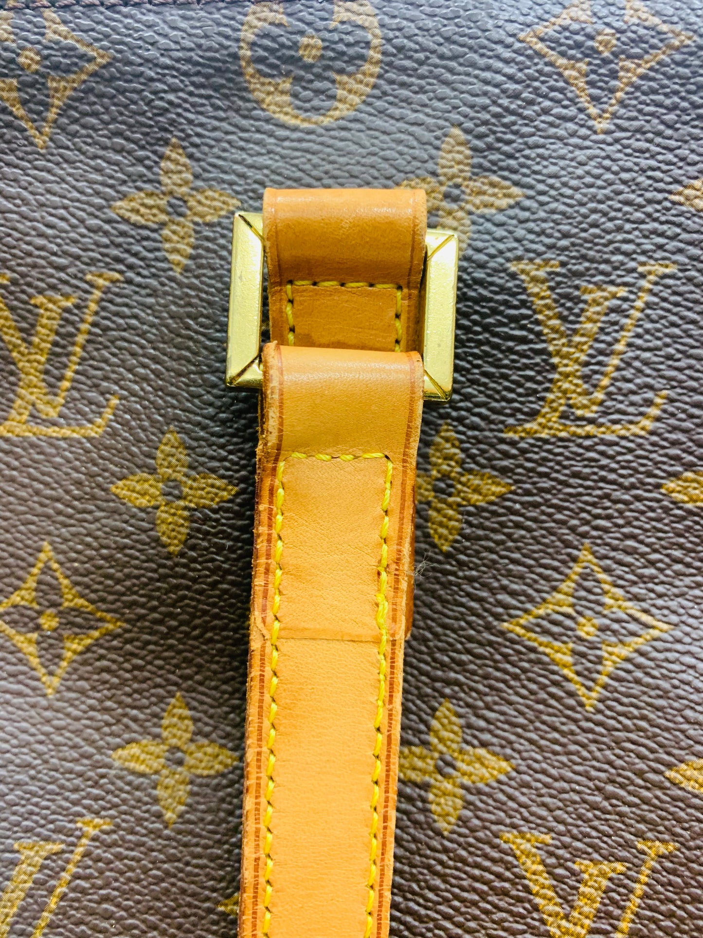 Louis Vuitton Monogram Cabas Mezzo