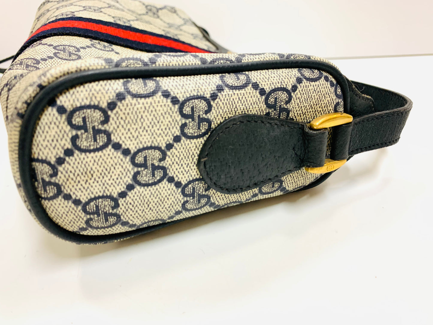 GUCCI GG Supreme Sherry Line Shoulder Bag