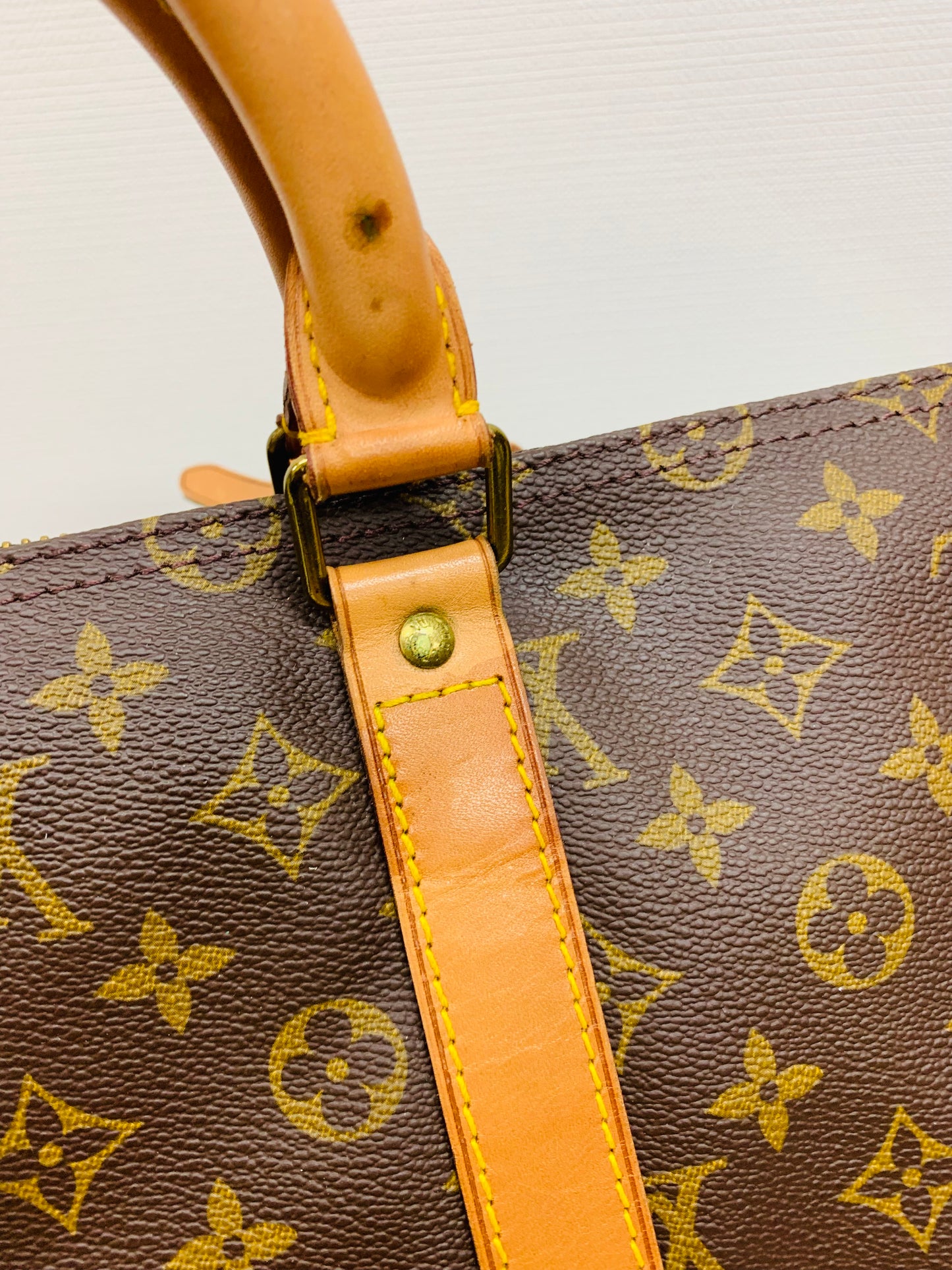 USED LOUIS VUITTON KEEPAL 55 BANDOULIERE