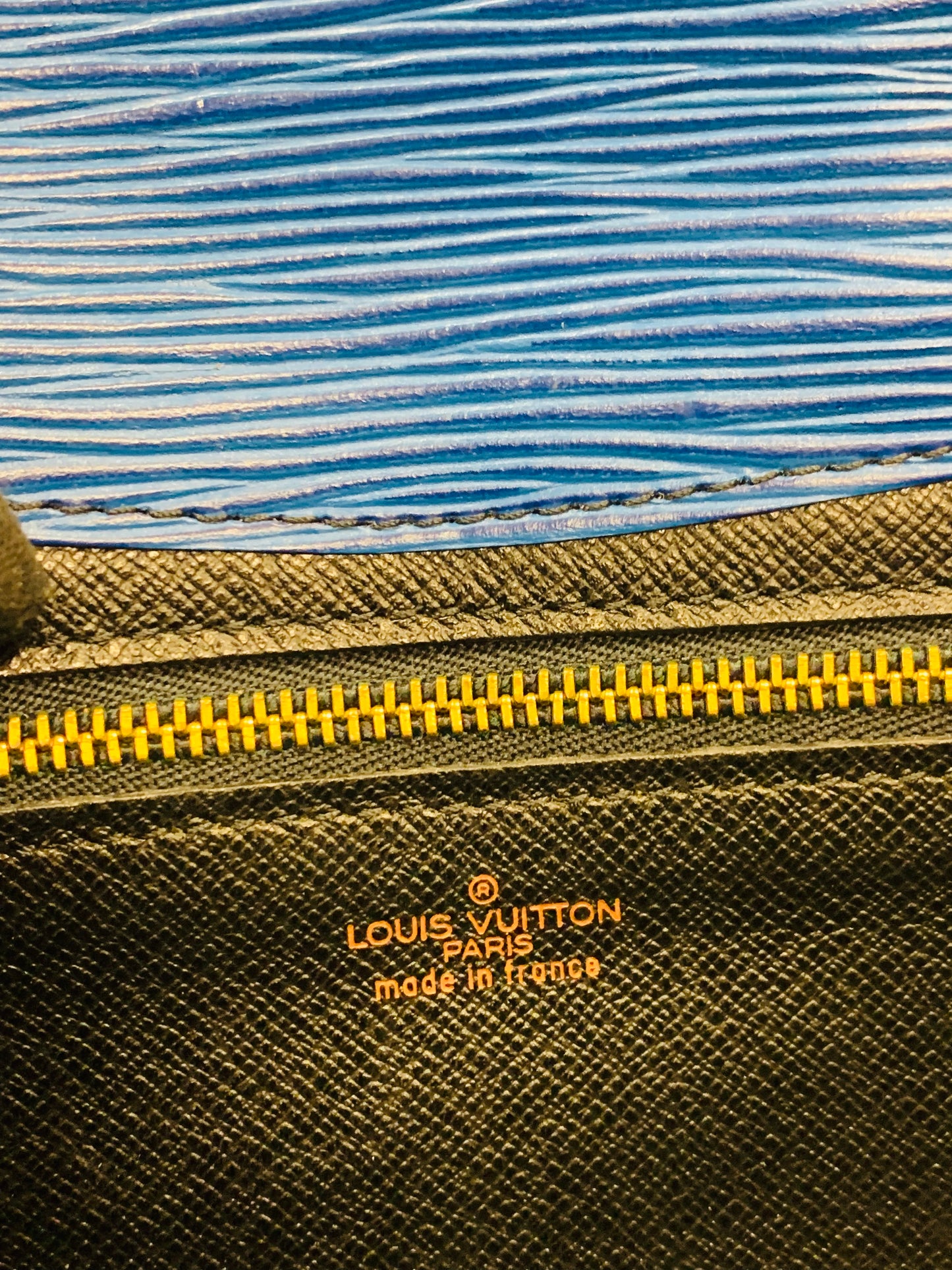 Louis Vuitton Epi  Art Deco clutch Blue