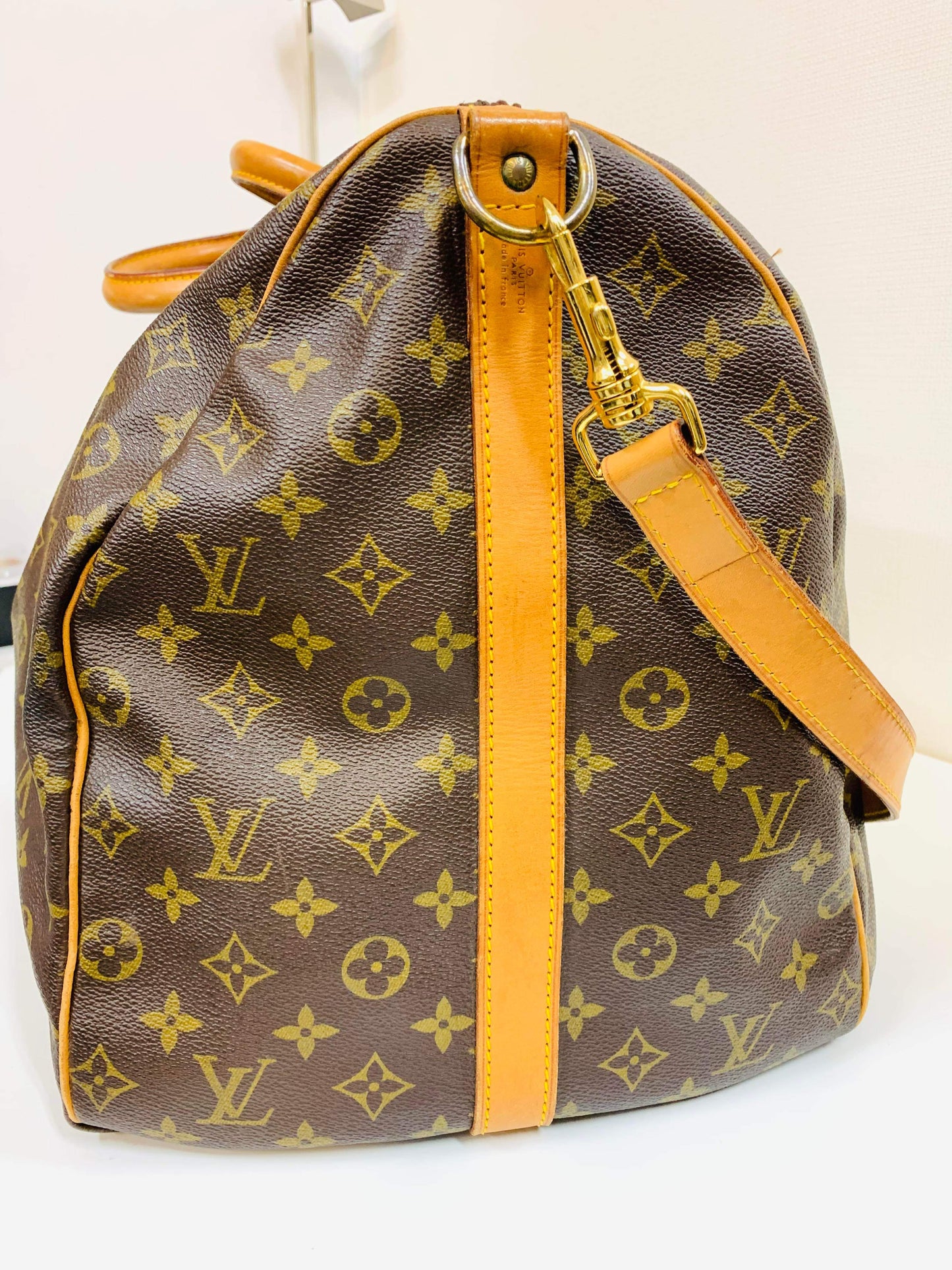 USED LOUIS VUITTON KEEPAL BANDOULIERE 60