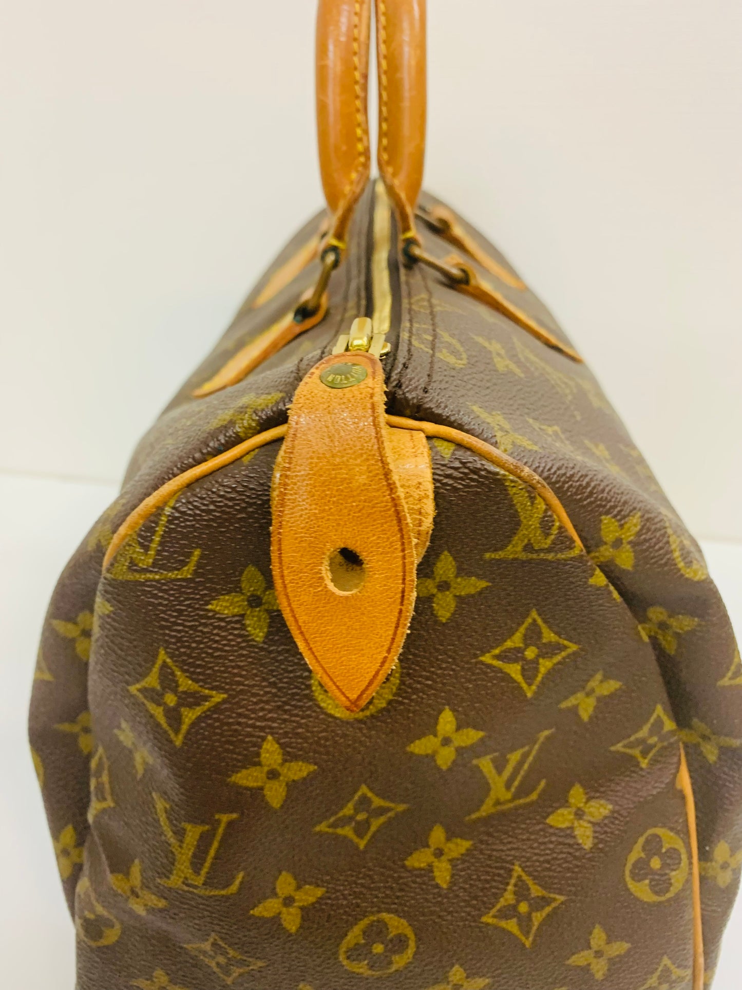 USED LOUIS VUITTON SPEEDY 35