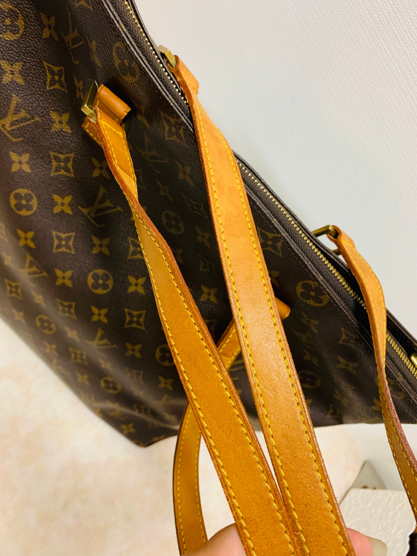 LOUIS VUITTON Cabas Mezzo Tote bag