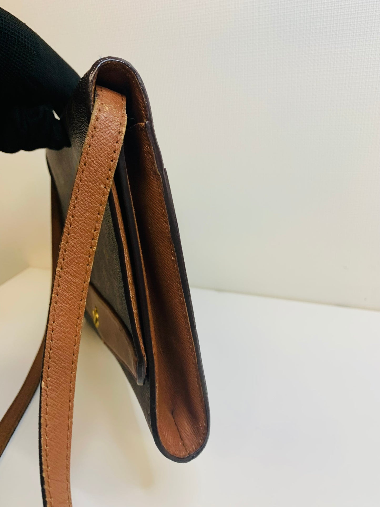 Louis Vuitton Monogram Bordeaux shoulder bag