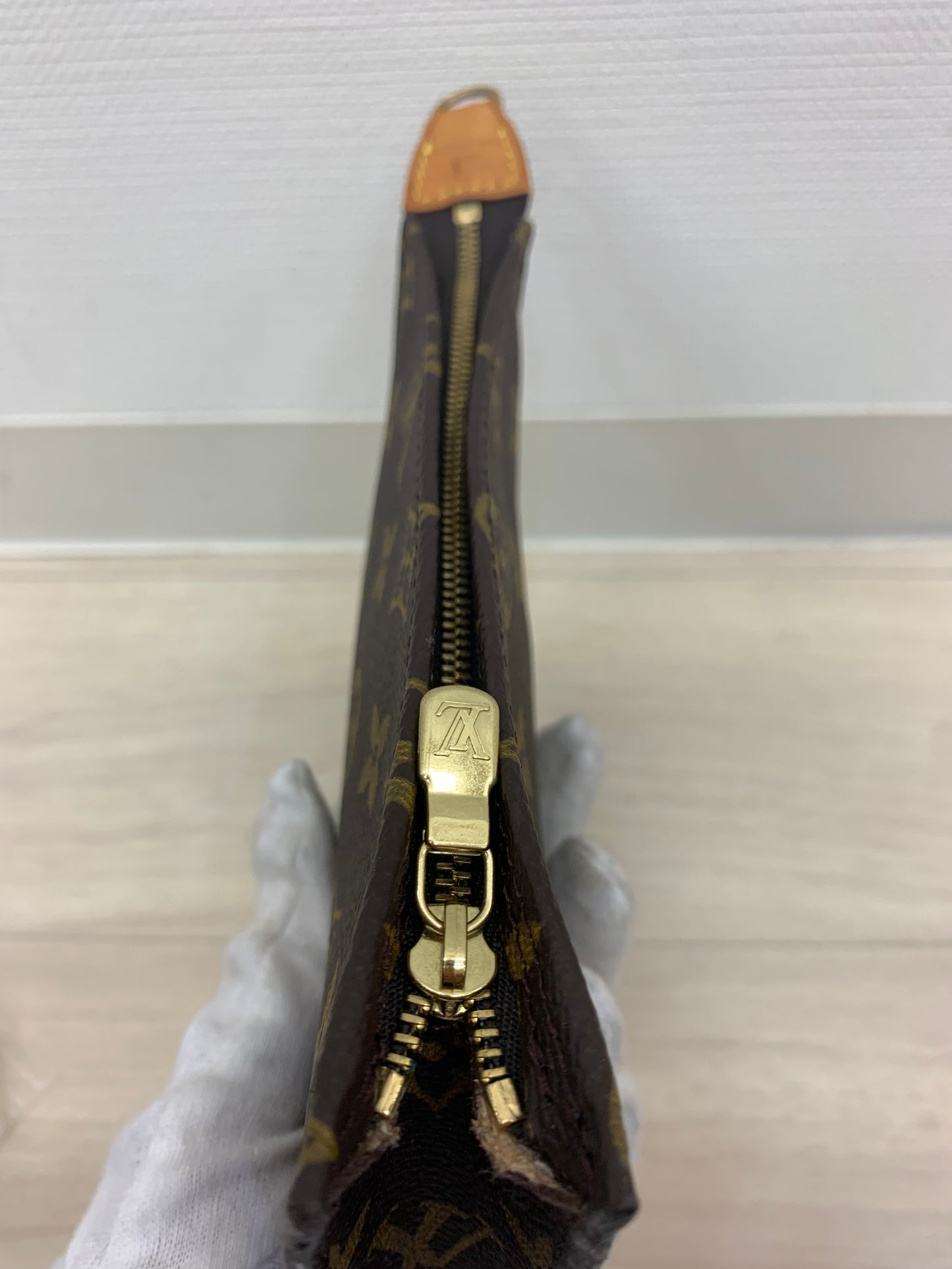 Louis Vuitton Monogram Bucket Pouch PM