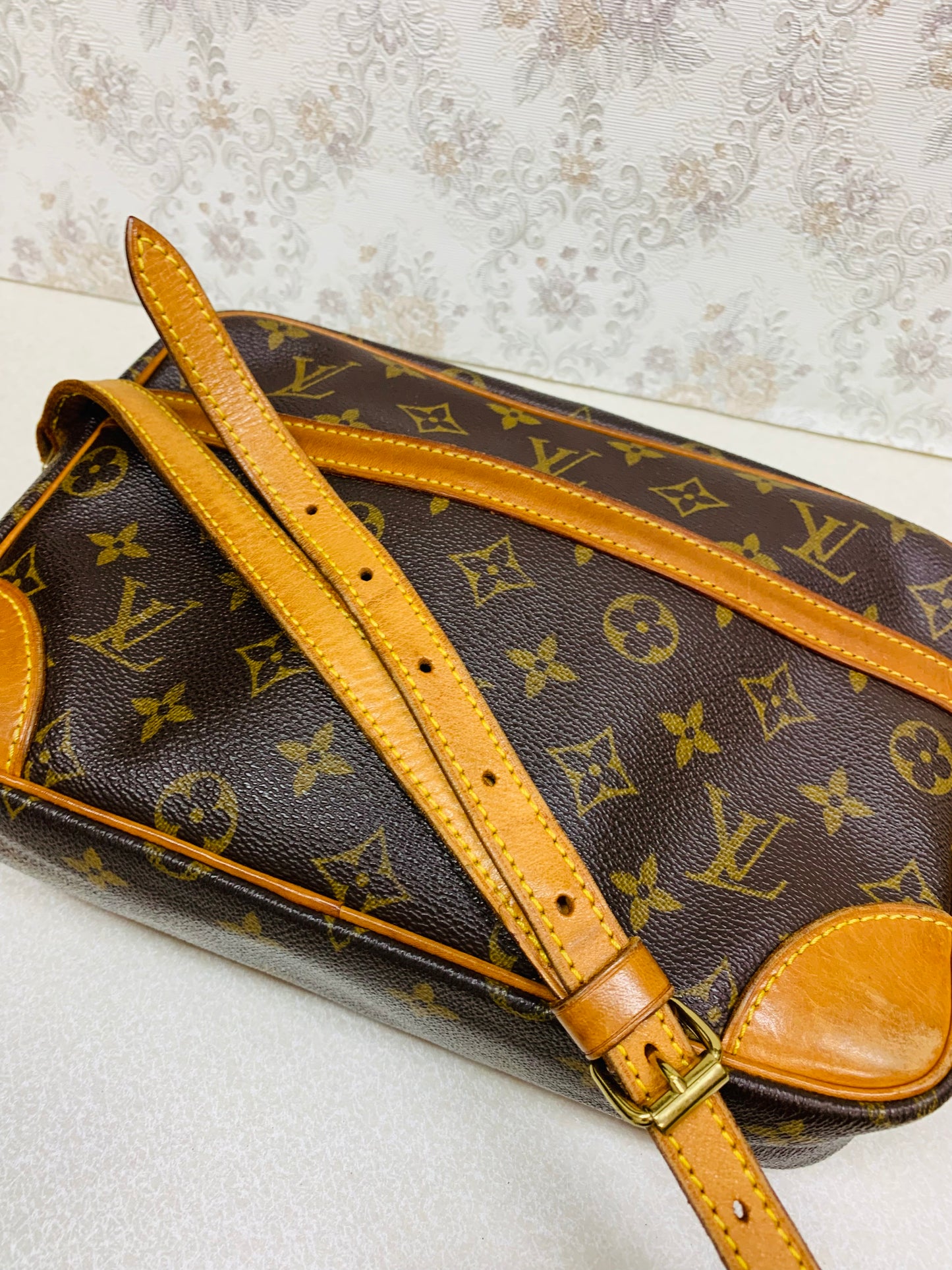 Louis Vuitton Monogram Trocadéro 27