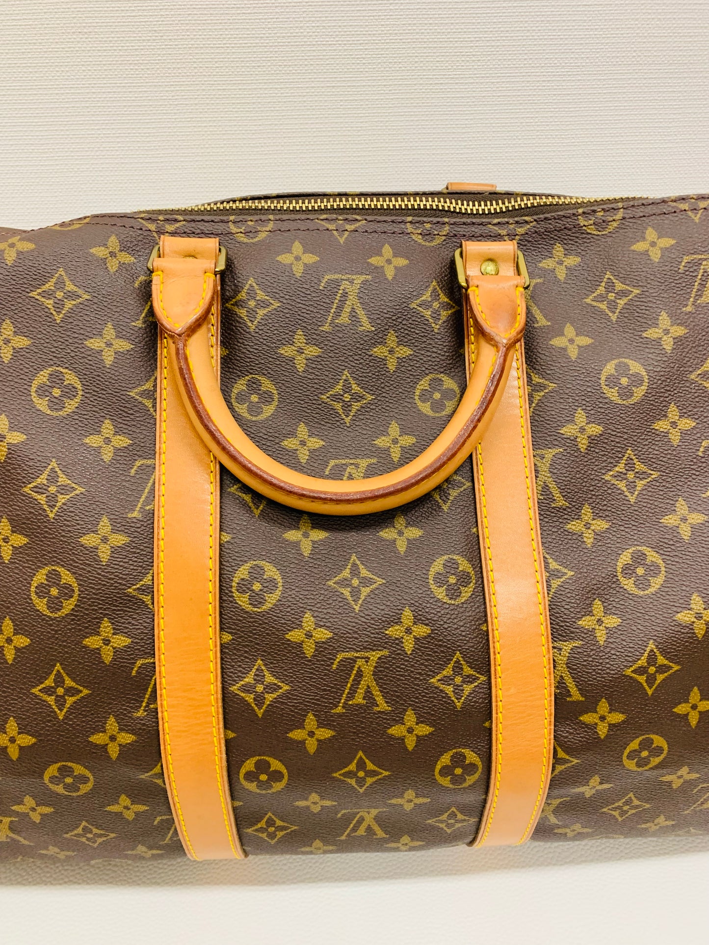 USED LOUIS VUITTON KEEPAL 55 BANDOULIERE