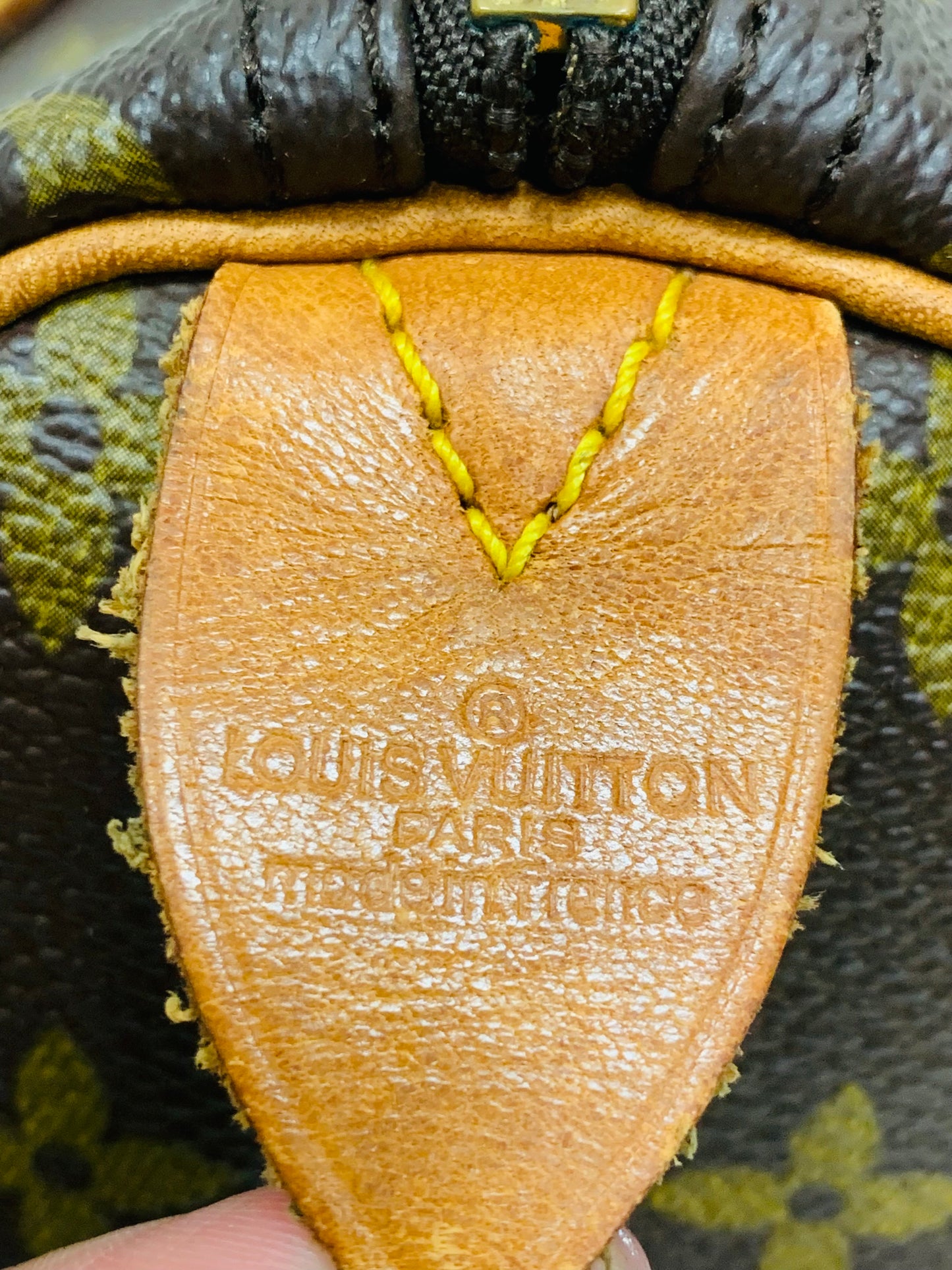 Authentic LOUIS VUITTON SPEEDY 30 (used)