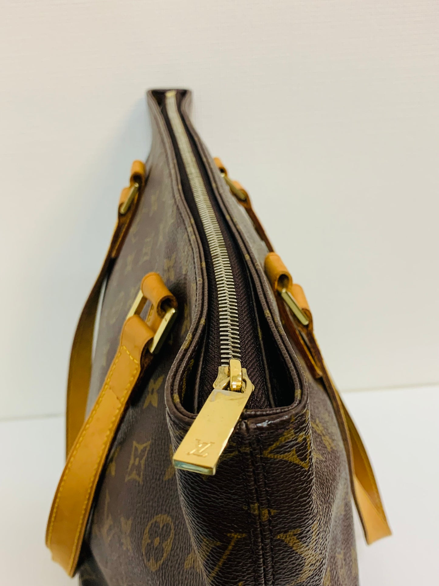 LOUIS VUITTON CABAS MEZZO TOTE BAG