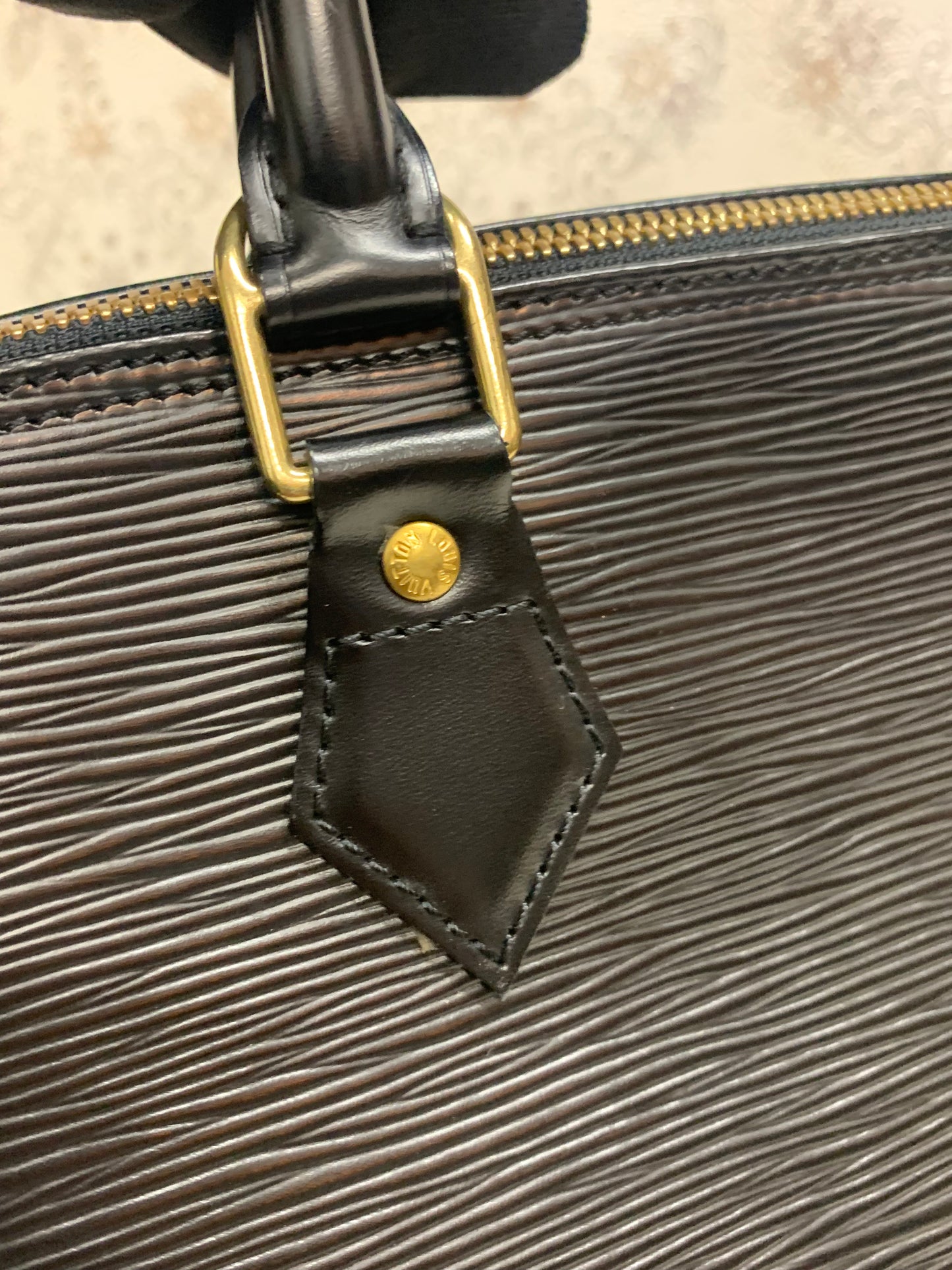 Louis Vuitton  Alma PM Epi Noir