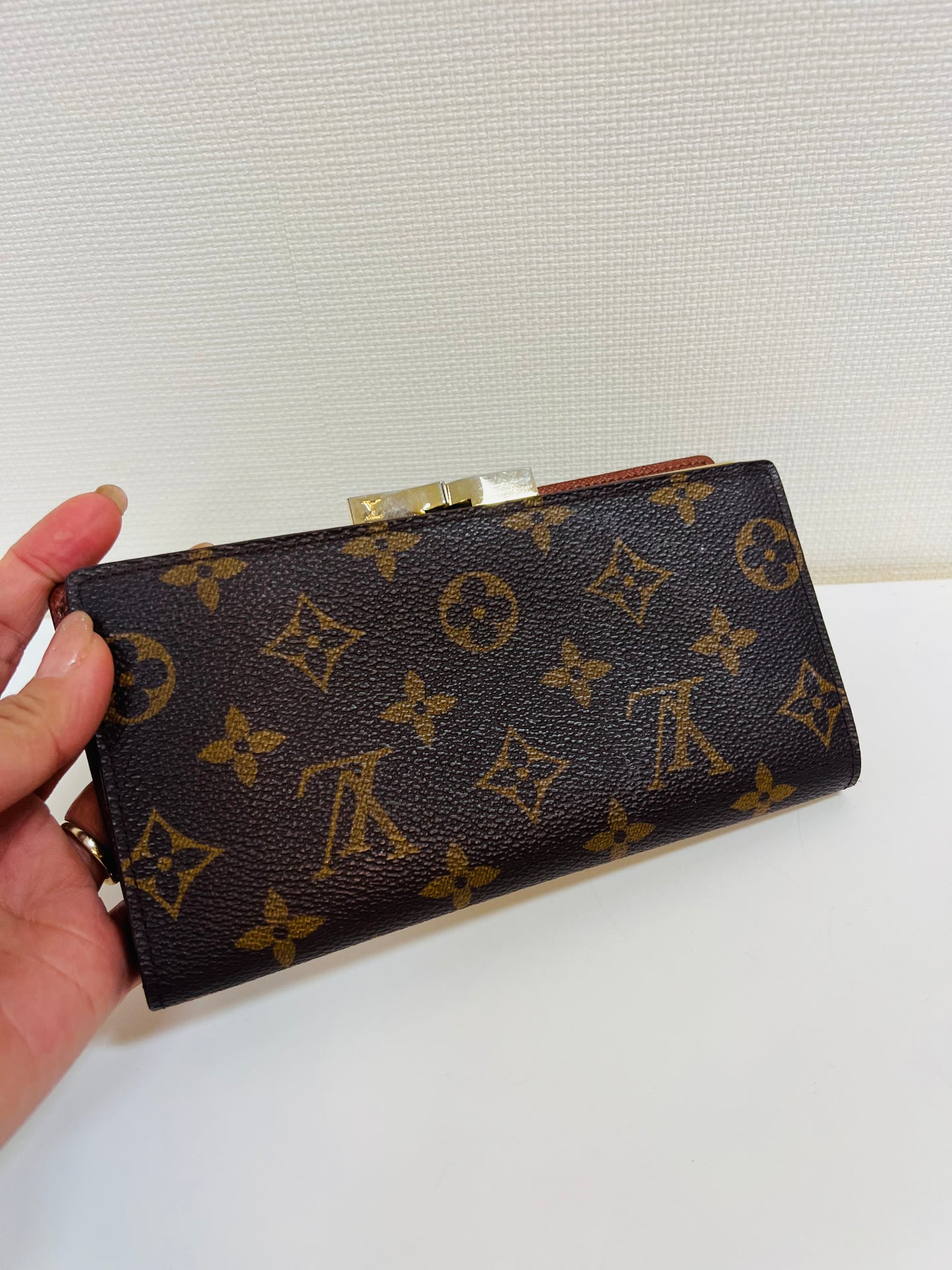 LOUIS VUITTON Vintage Long Kisslock Wallet