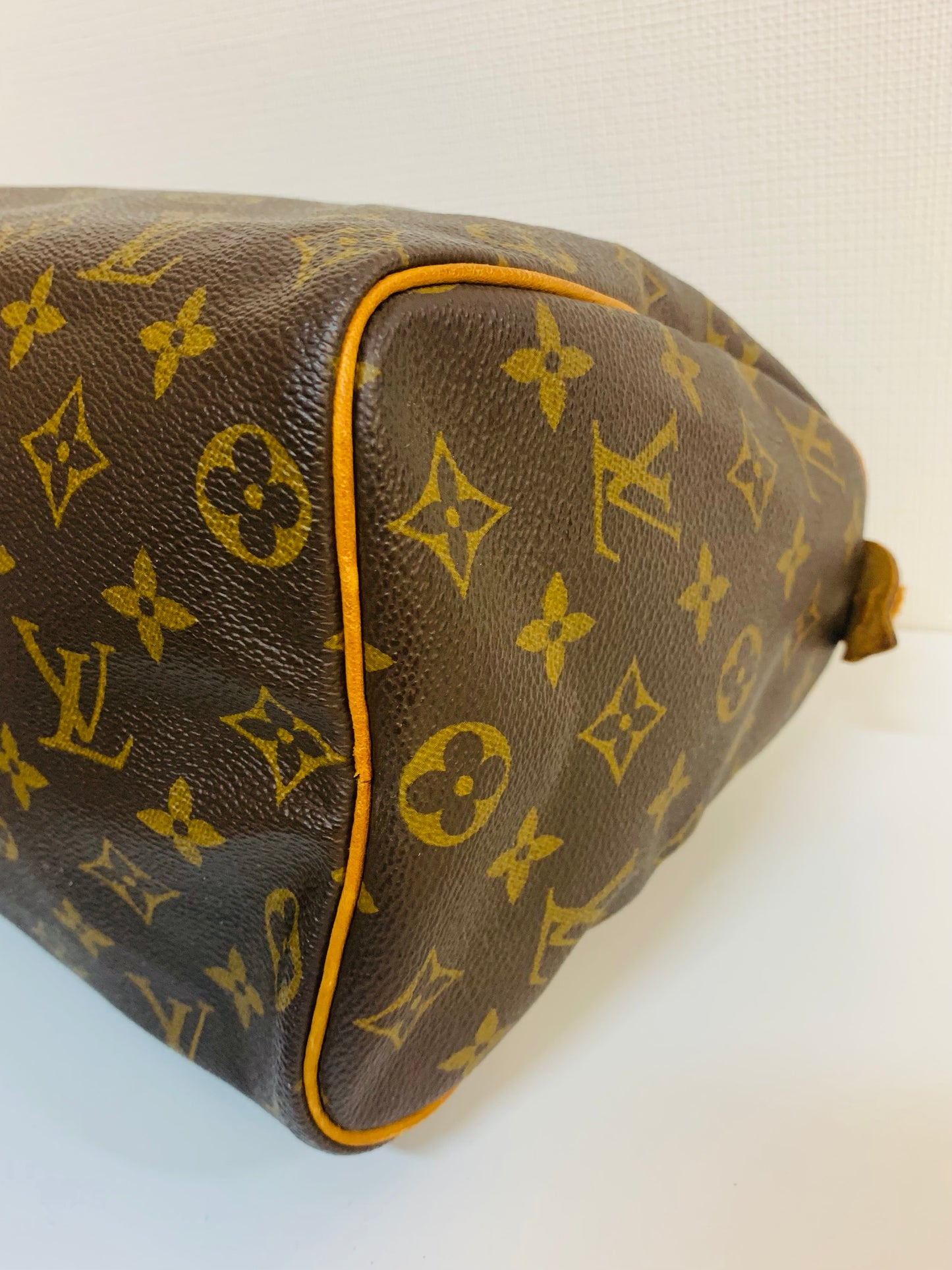 LOUIS VUITTON Speedy 25