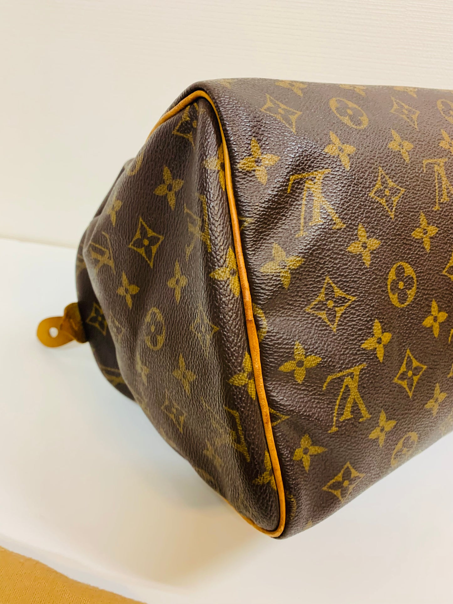 USED LOUIS VUITTON SPEEDY 30