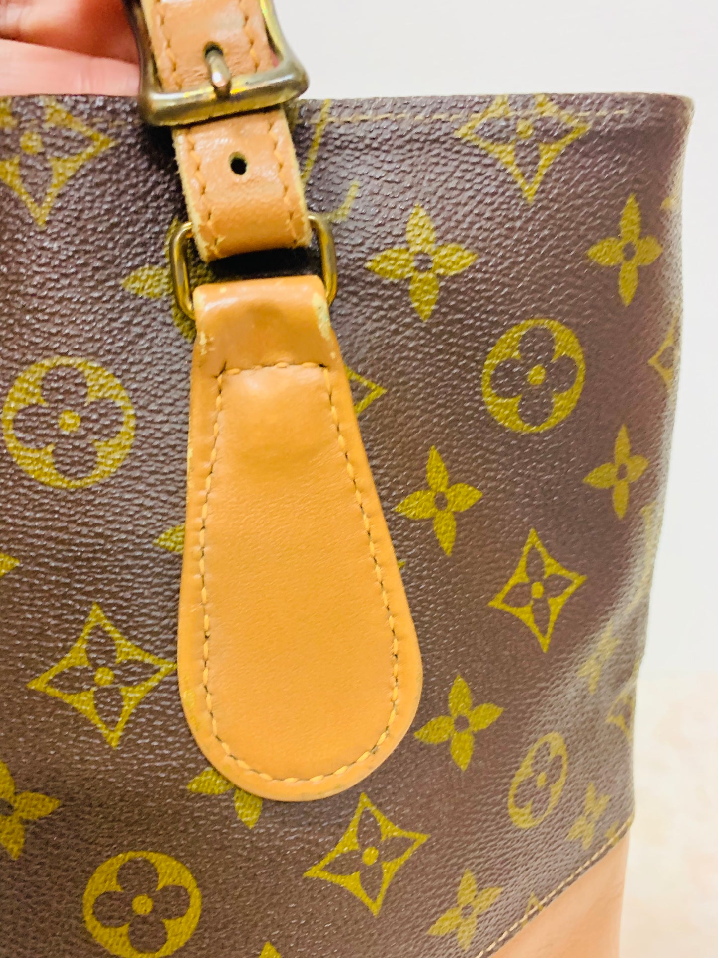 LOUIS VUITTON Bucket GM French and Company