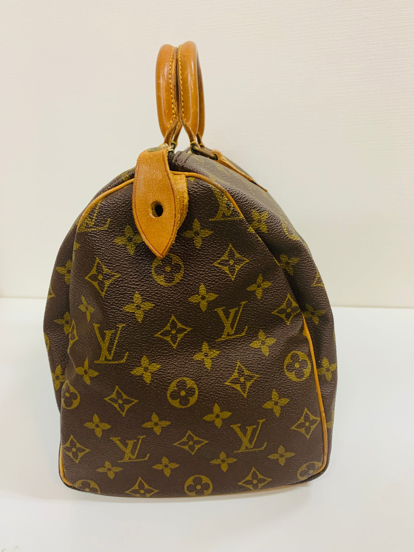 USED LOUIS VUITTON SPEEDY 35