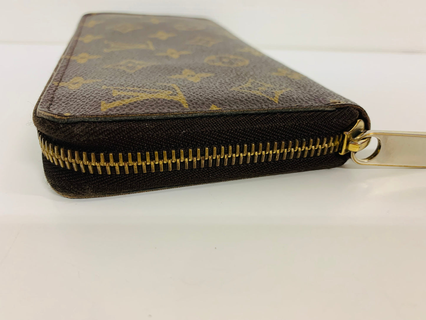 Louis Vuitton Monogram Zippy Wallet