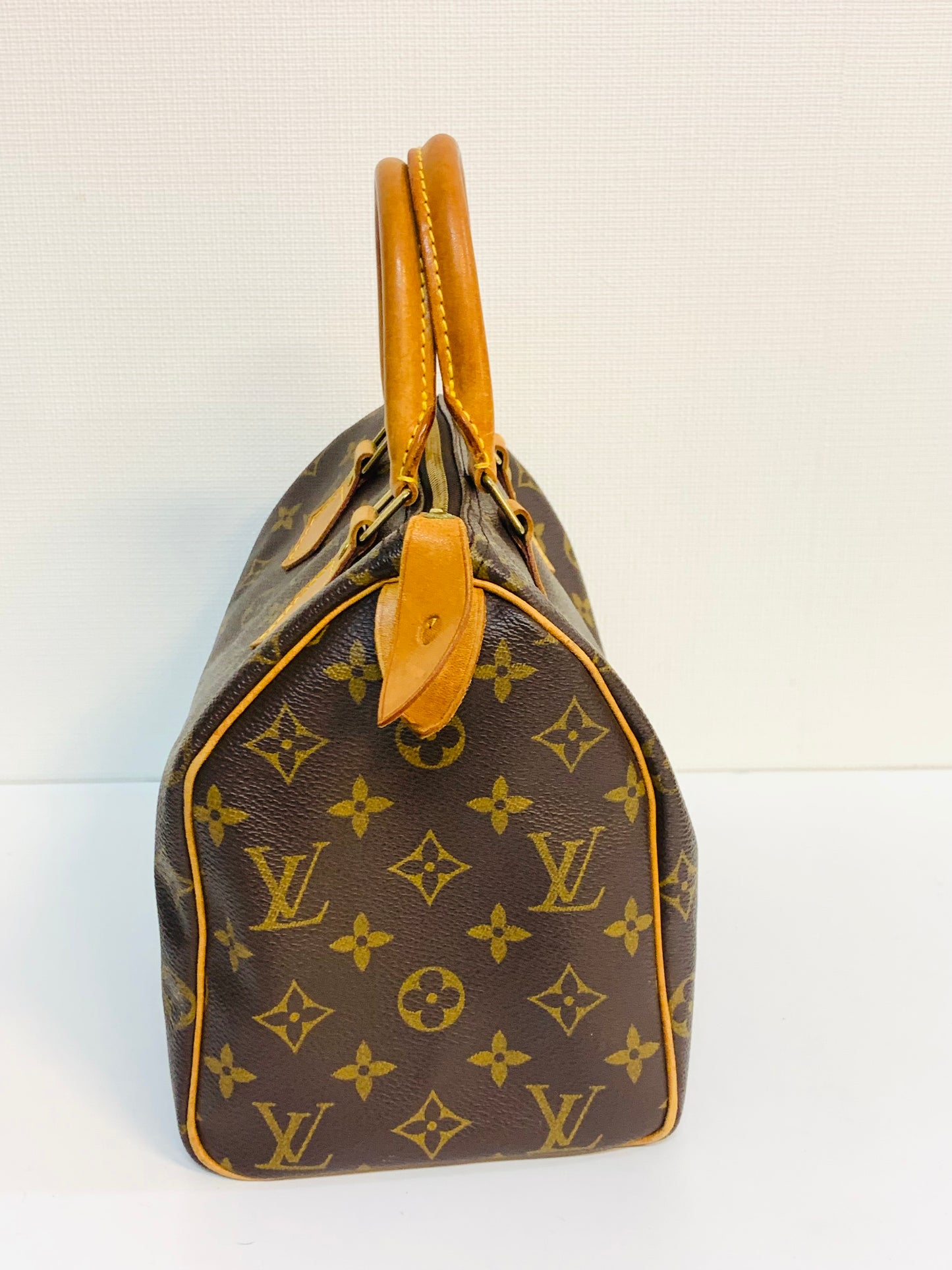 LOUIS VUITTON Speedy 25