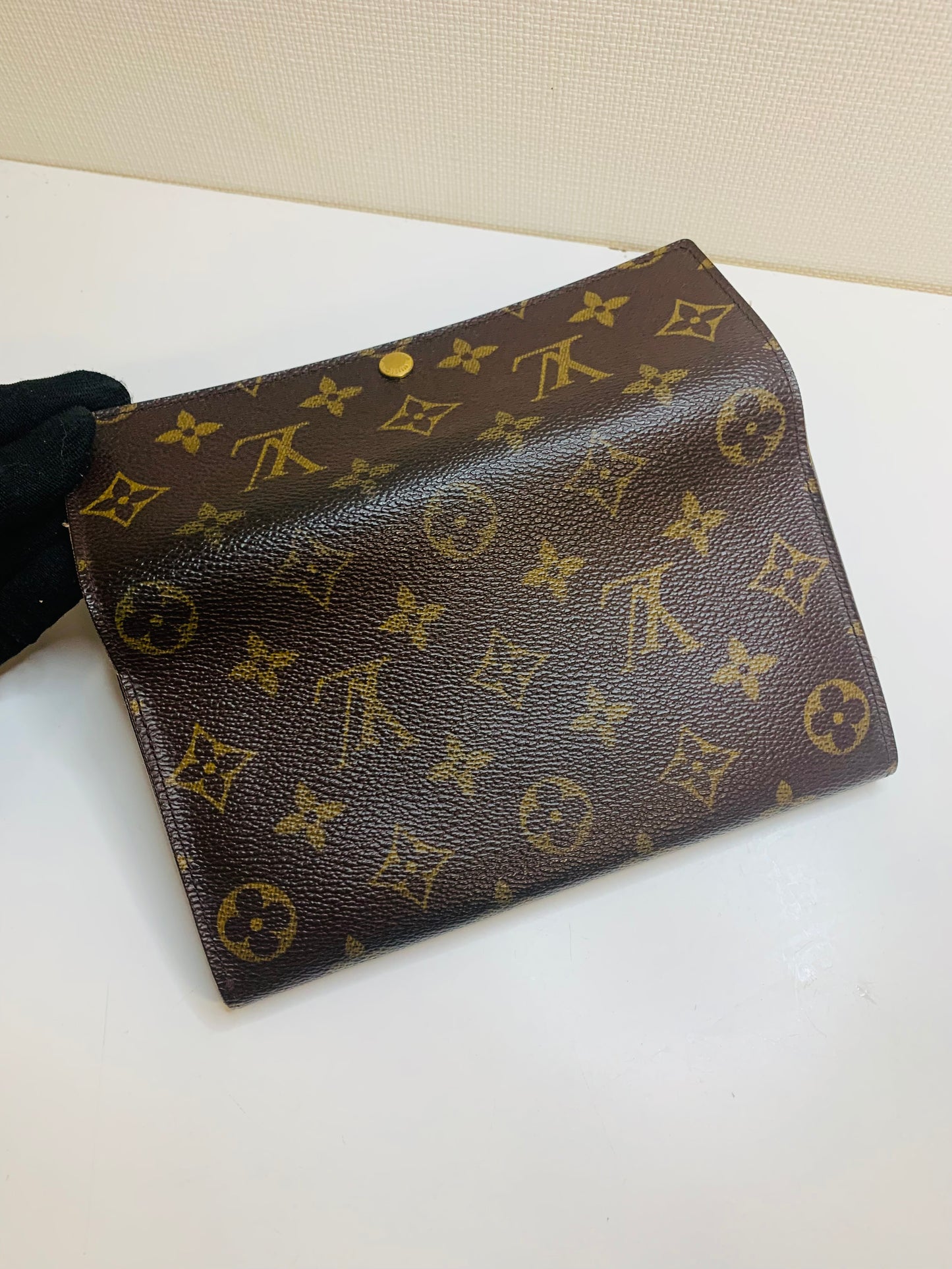 Louis Vuitton Monogram Sarah Wallet