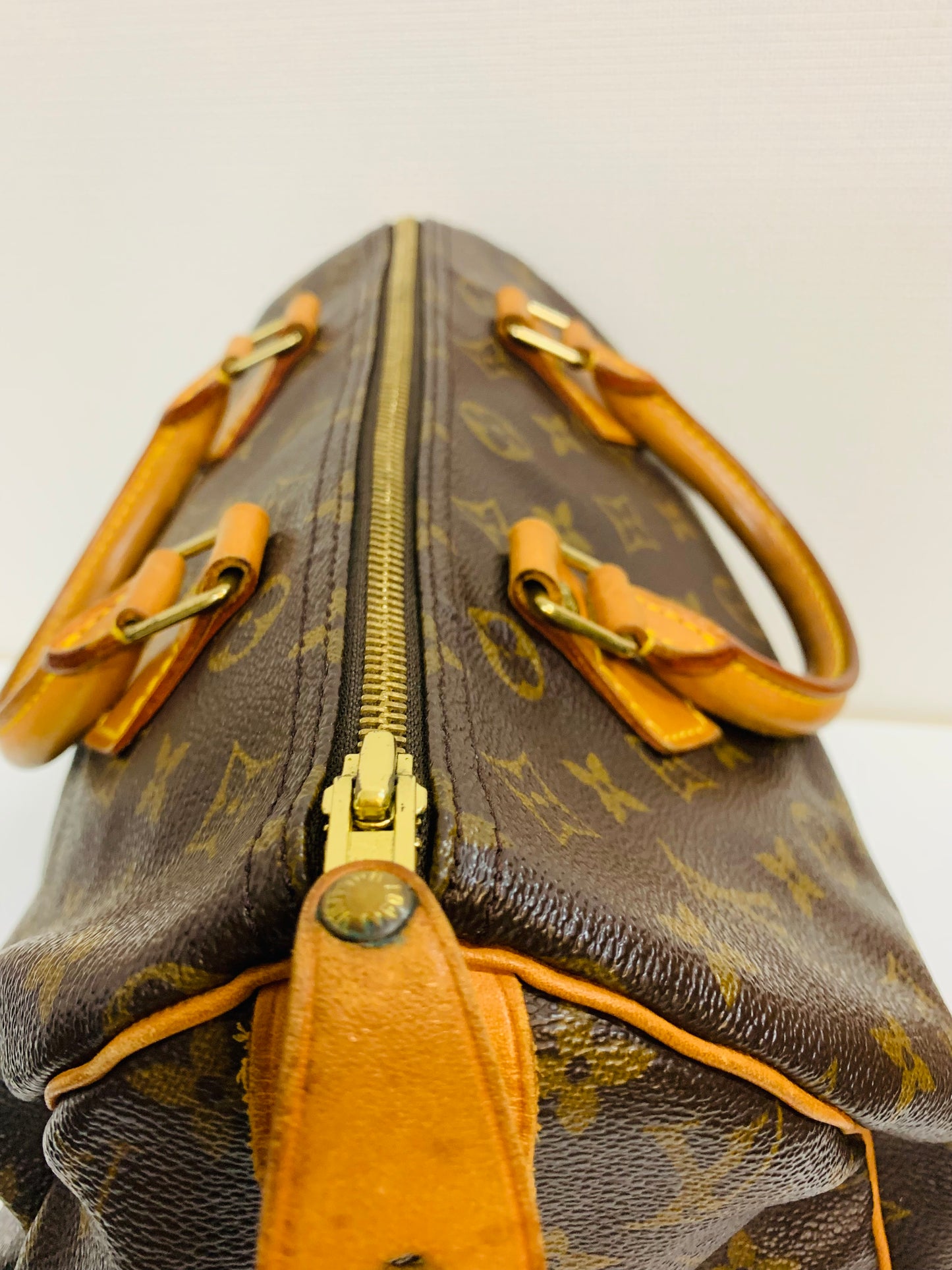 USED LOUIS VUITTON SPEEDY 30