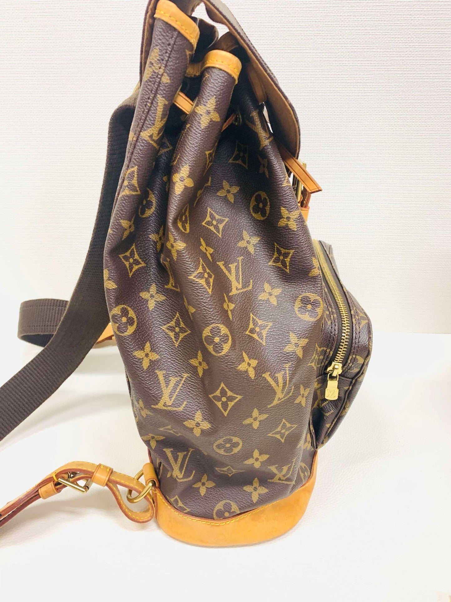 Authentic Louis Vuitton Montsouris GM