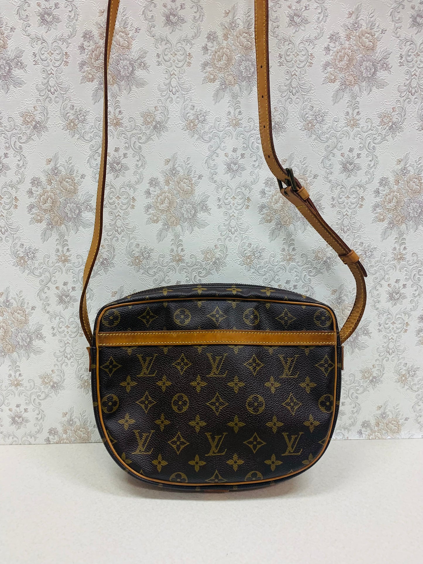 Louis Vuitton Monogram JeuneFille GM