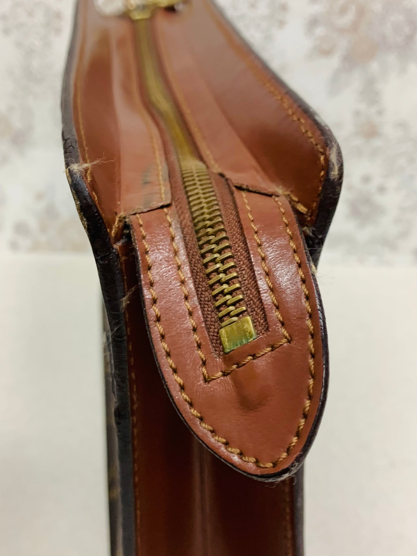 Louis Vuitton Monogram  Pochette Homme