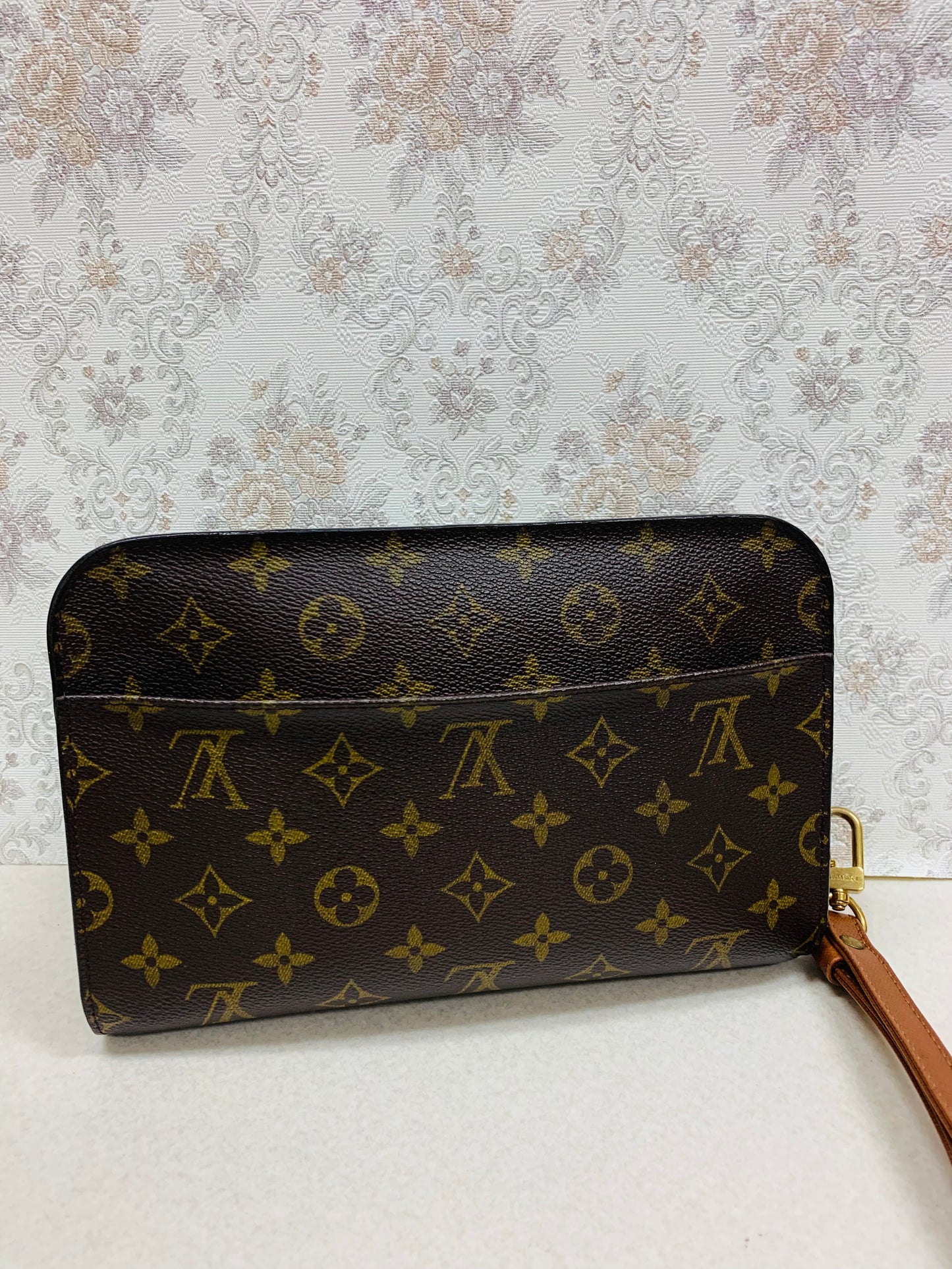 Louis Vuitton Monogram Orsay Clutch Bag (Wristlet)