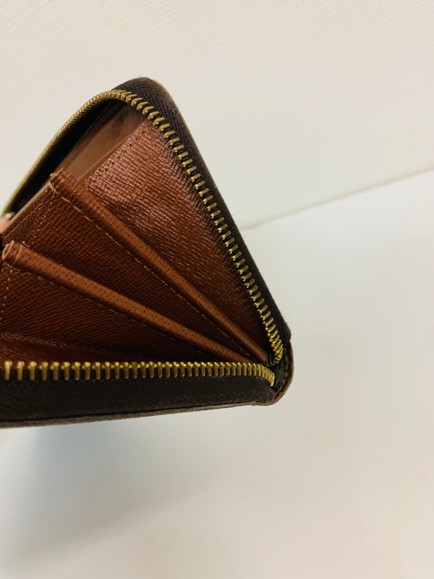 Louis Vuitton Monogram Zippy Wallet